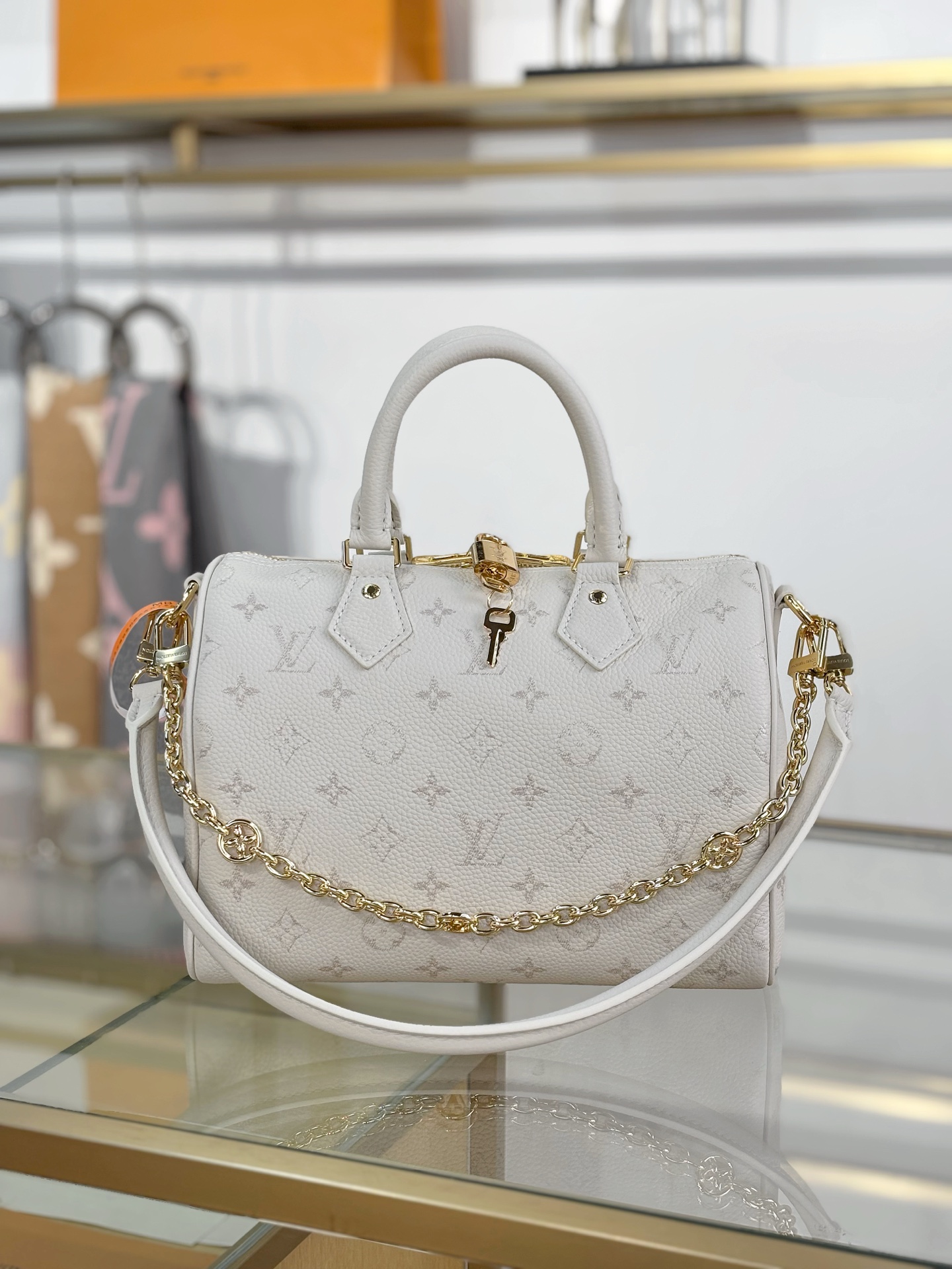 Louis Vuitton Basic Bag White 13cm-m-l-s