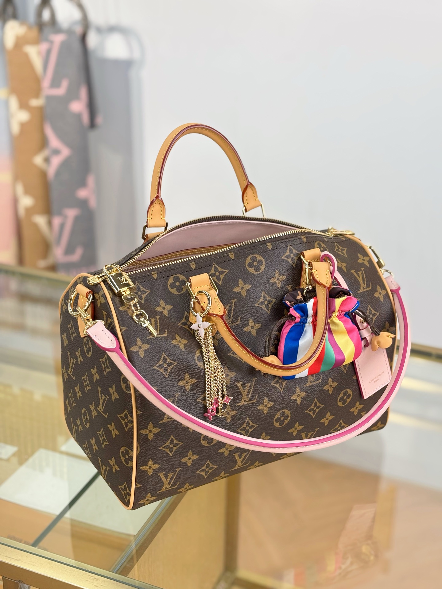 Louis Vuitton Basic Bag M-17cm-s