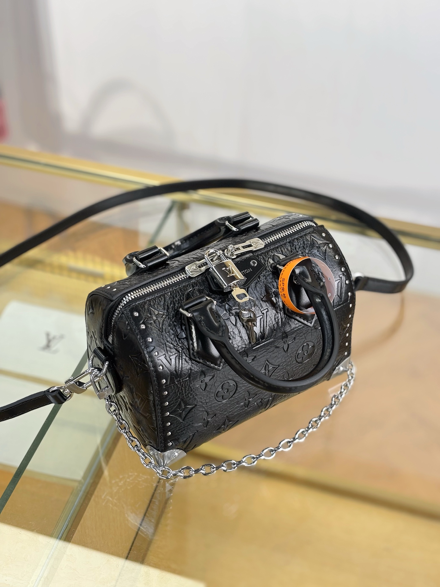 Louis Vuitton Basic Bag Black M-11cm-s