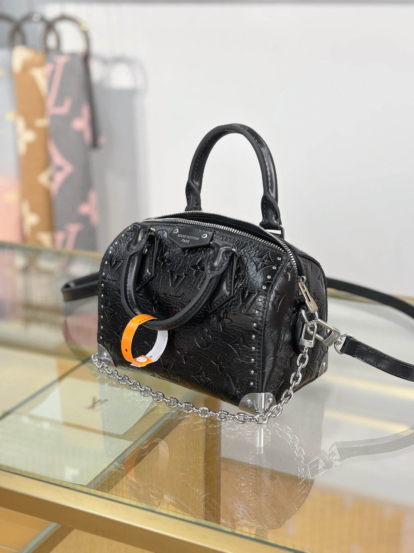 Louis Vuitton Basic Bag Black M-11cm-s