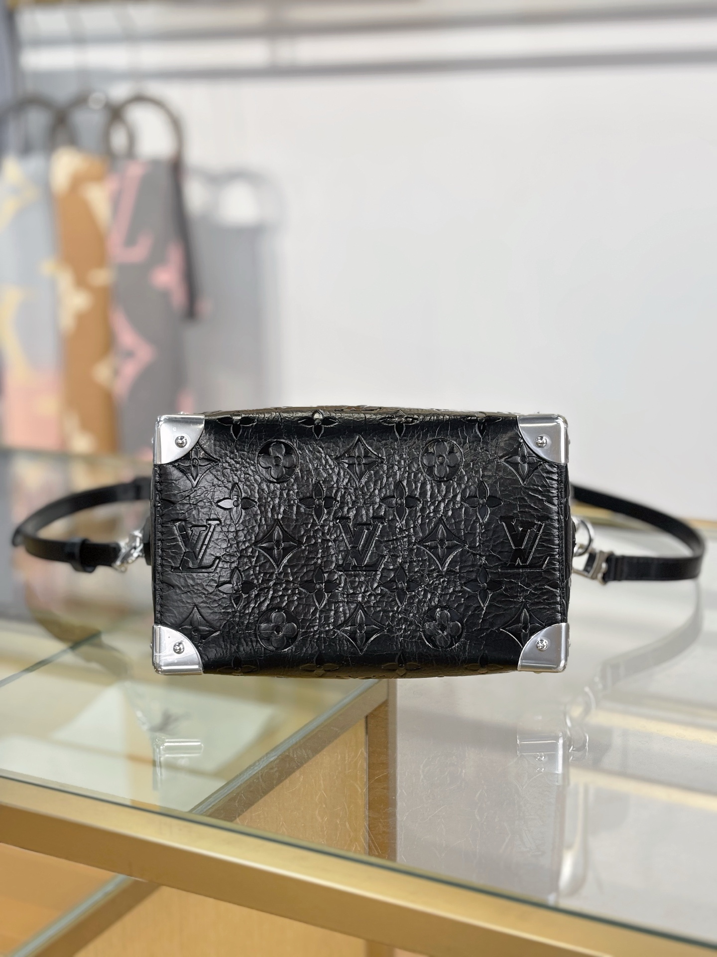 Louis Vuitton Basic Bag Black M-11cm-s