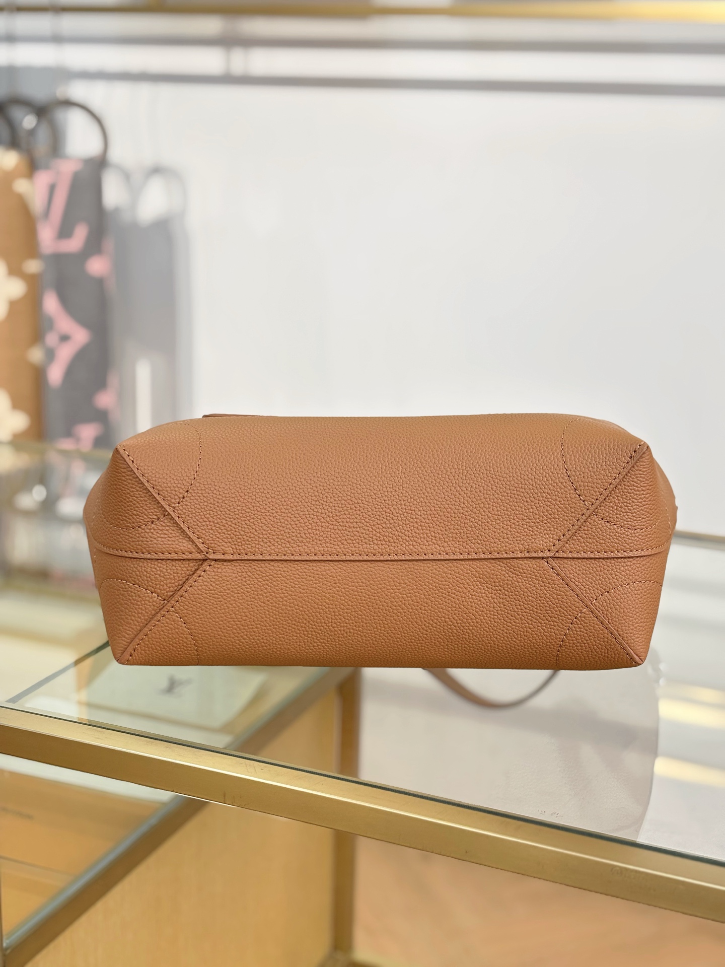 Louis Vuitton Basic Bag Brown M-s-14cm