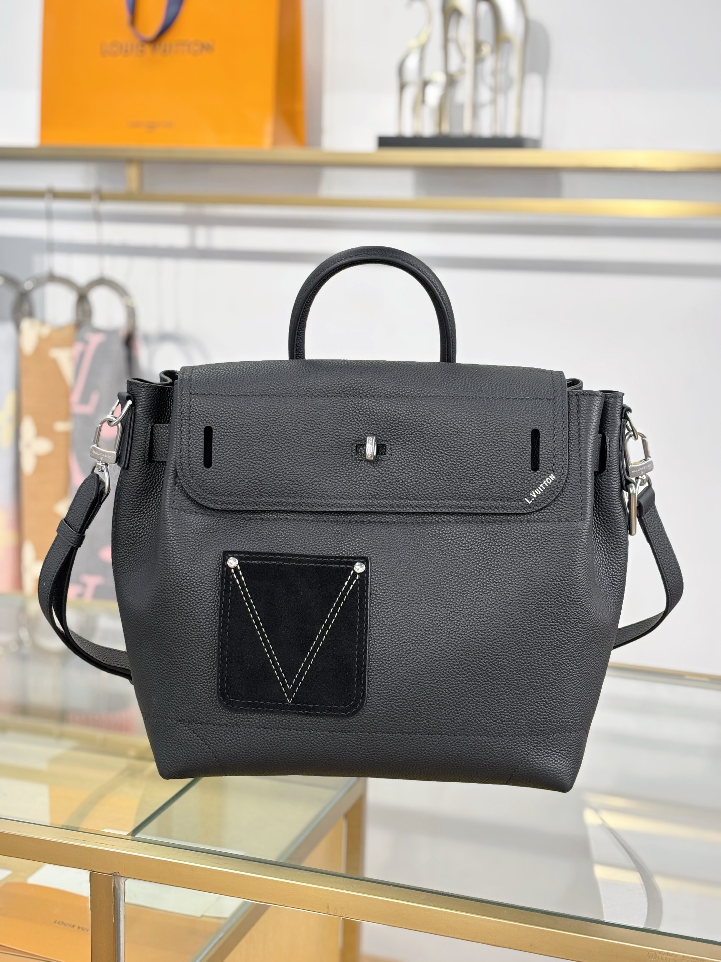 Louis Vuitton Basic Bag Black M-s-14cm