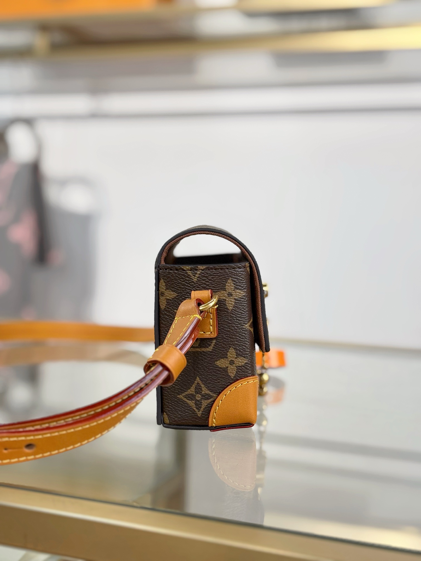 Louis Vuitton Basic Bag M-s