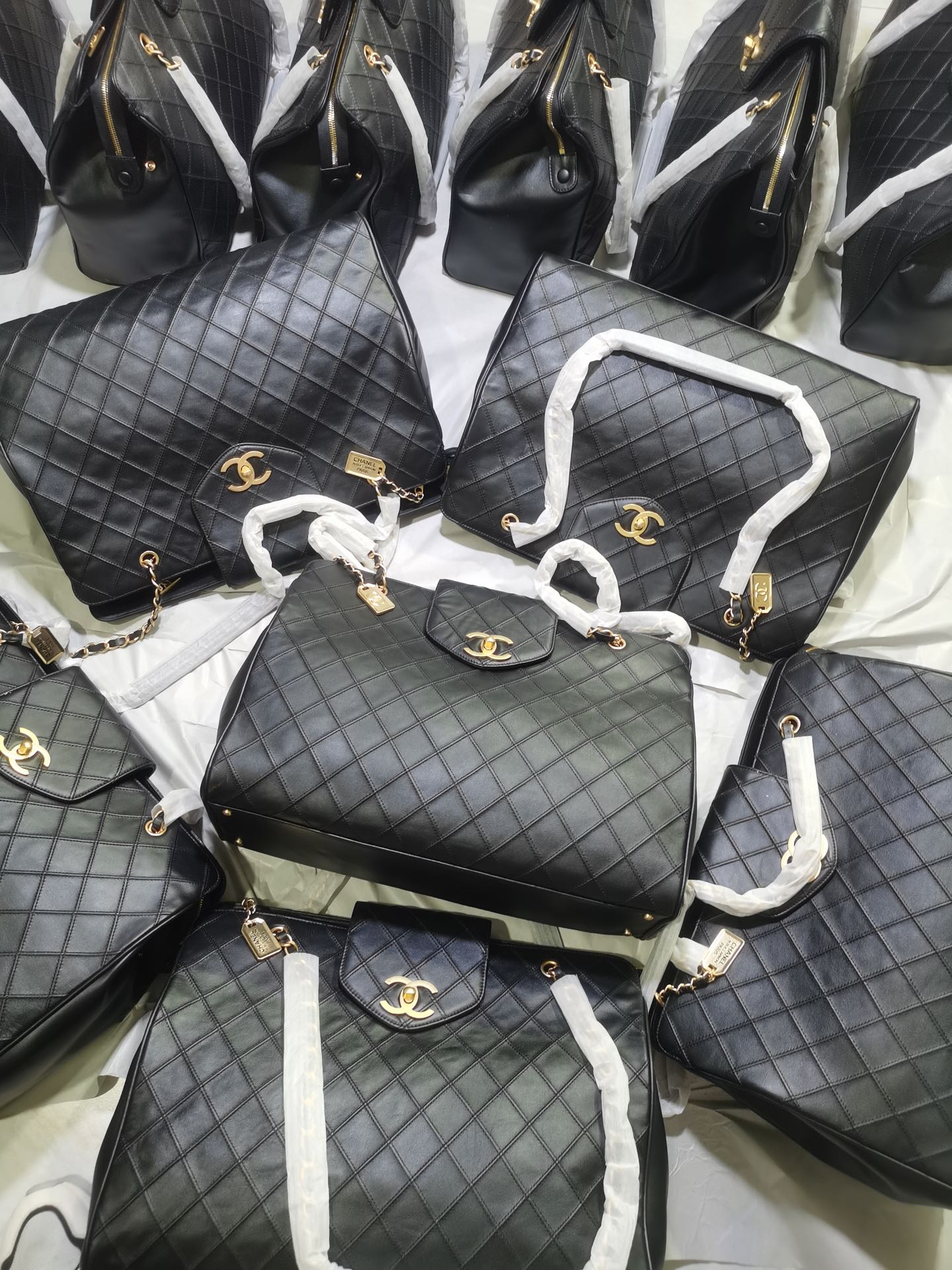 Chanel Basic Bag Cow Leather 43cm-m-l