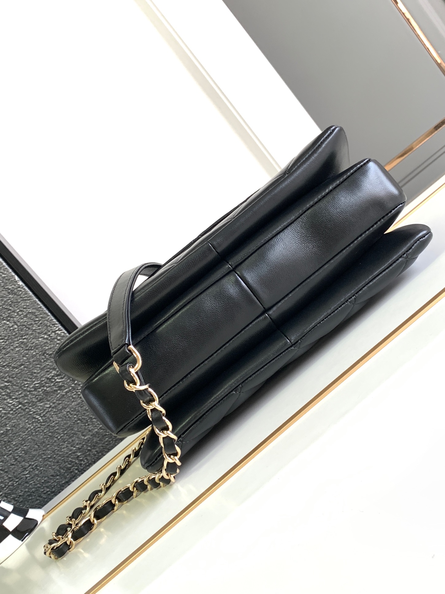 Chanel Basic Bag Sheepskin 25cm-m-l-s