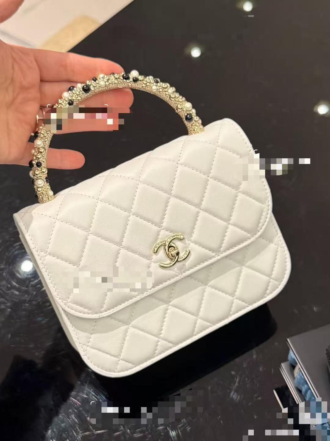 Chanel Basic Bag Black L