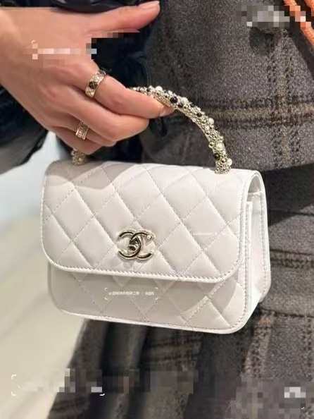 Chanel Basic Bag Black L