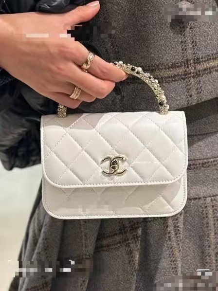 Chanel Basic Bag Black L