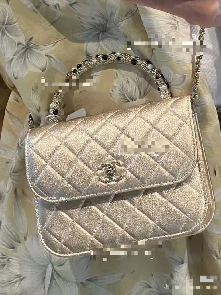 Chanel Basic Bag Black L