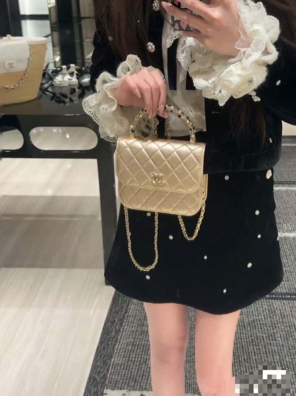 Chanel Basic Bag Black L