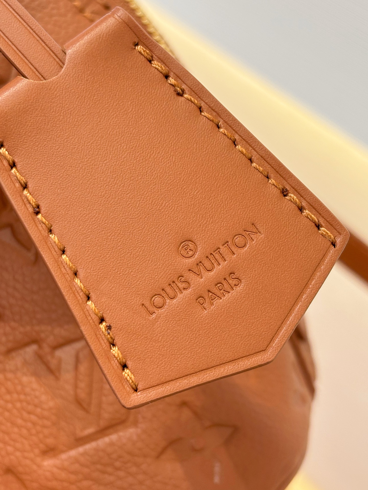 Louis Vuitton Tote Bag Gold M-l-s