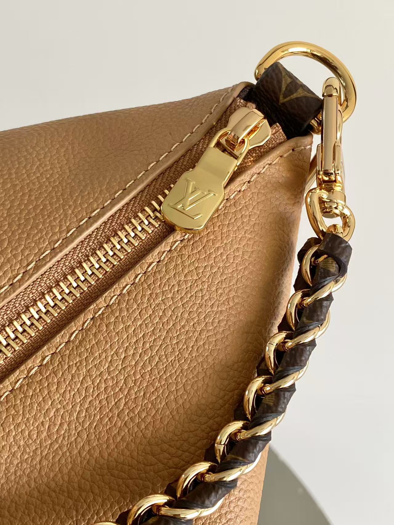 Louis Vuitton Basic Bag Canvas M-l-s