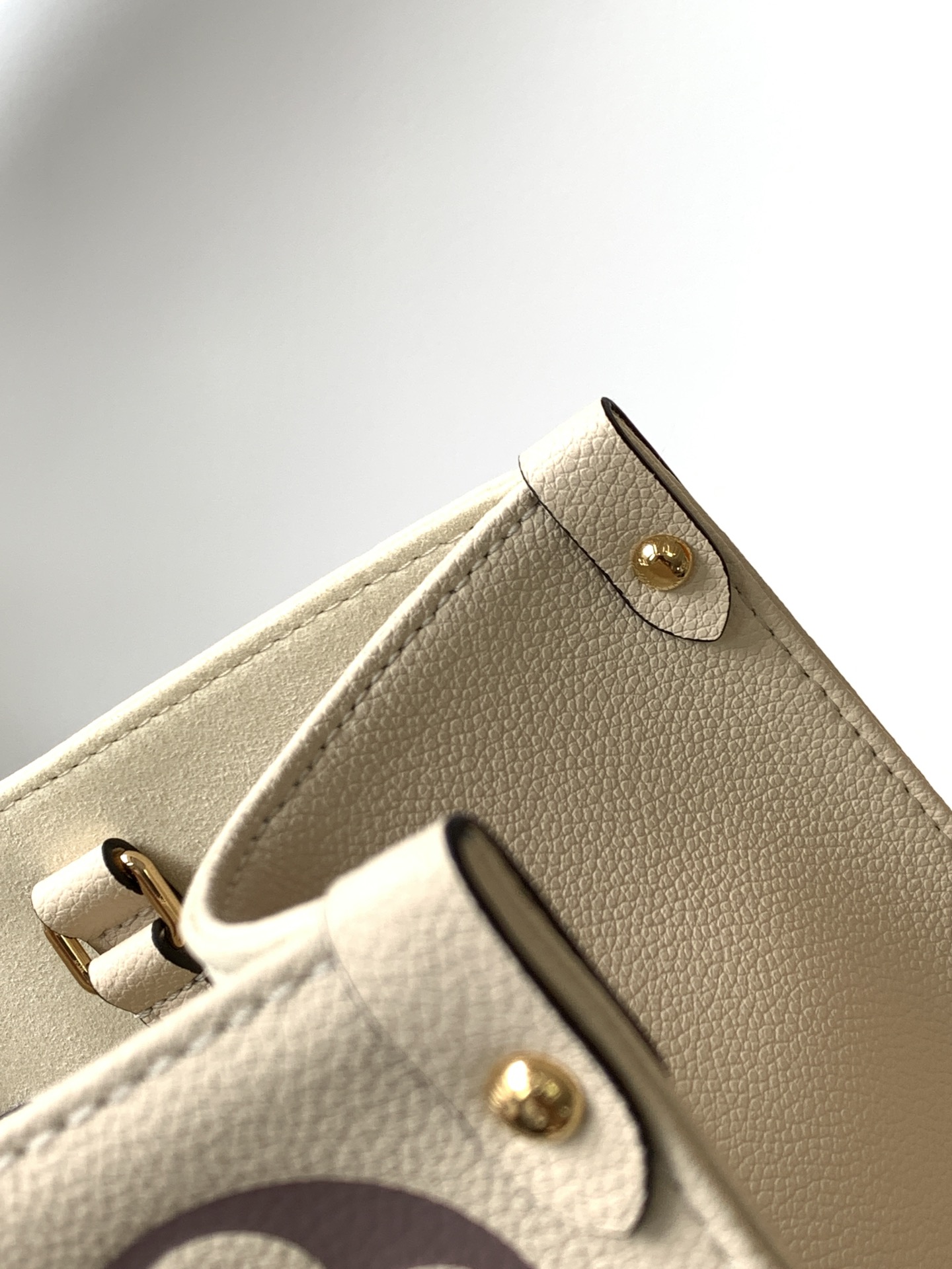 Louis Vuitton Basic Bag Cow Leather M-13cm-s