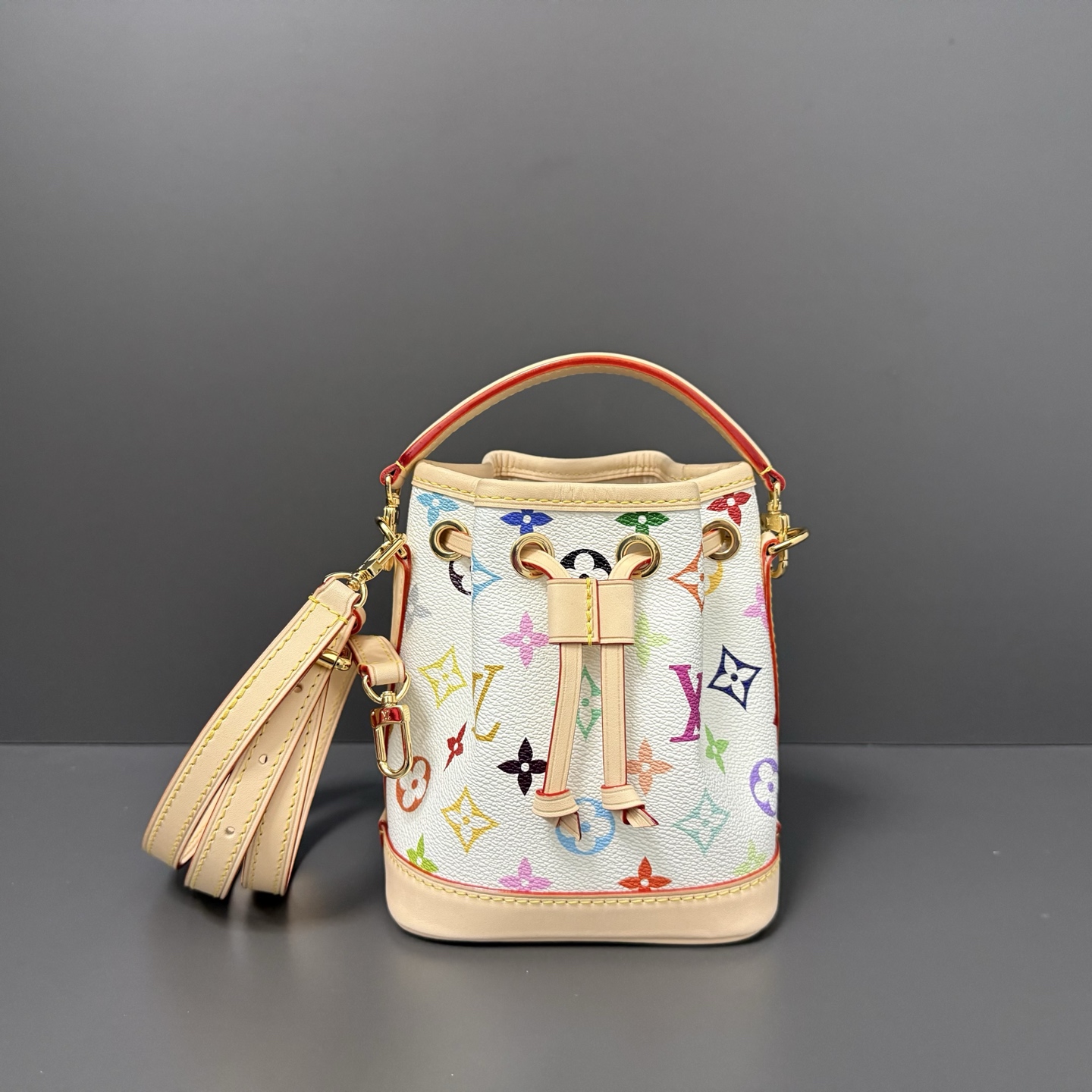 Louis Vuitton Basic Bag Cow Leather M