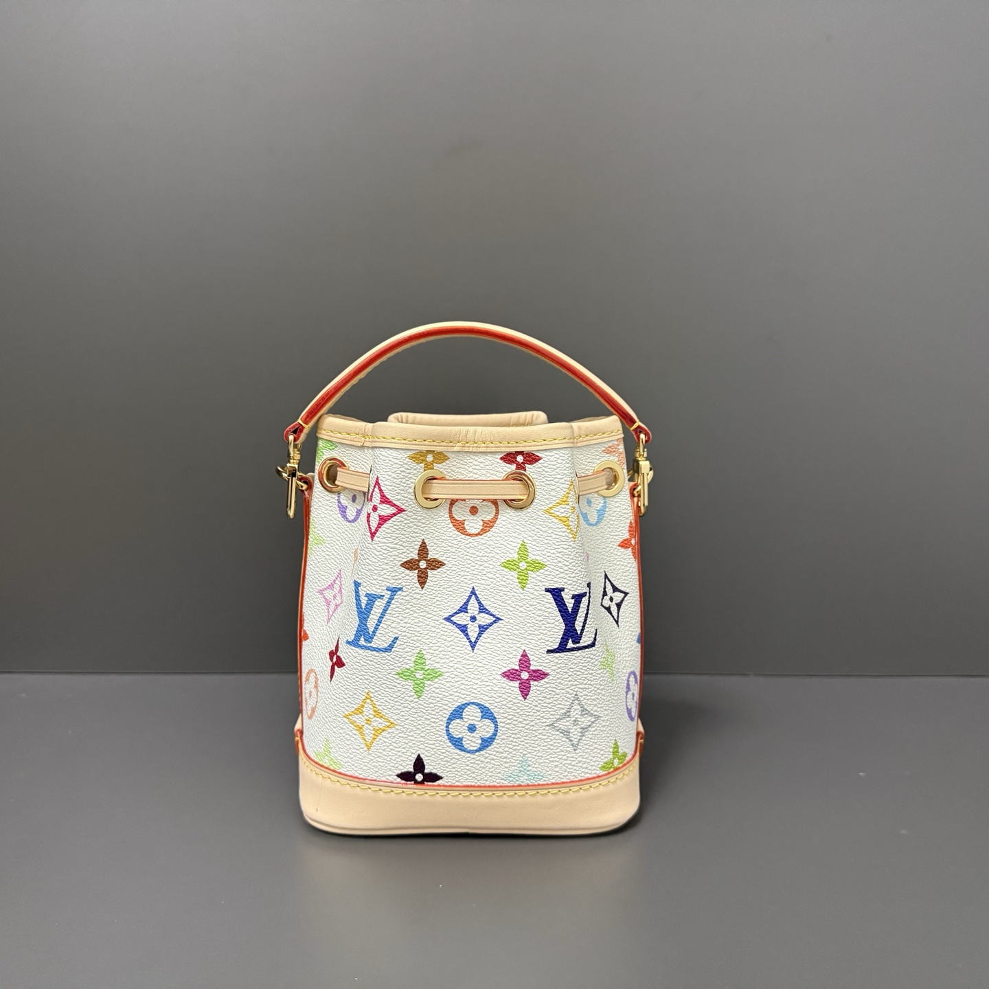 Louis Vuitton Basic Bag Cow Leather M