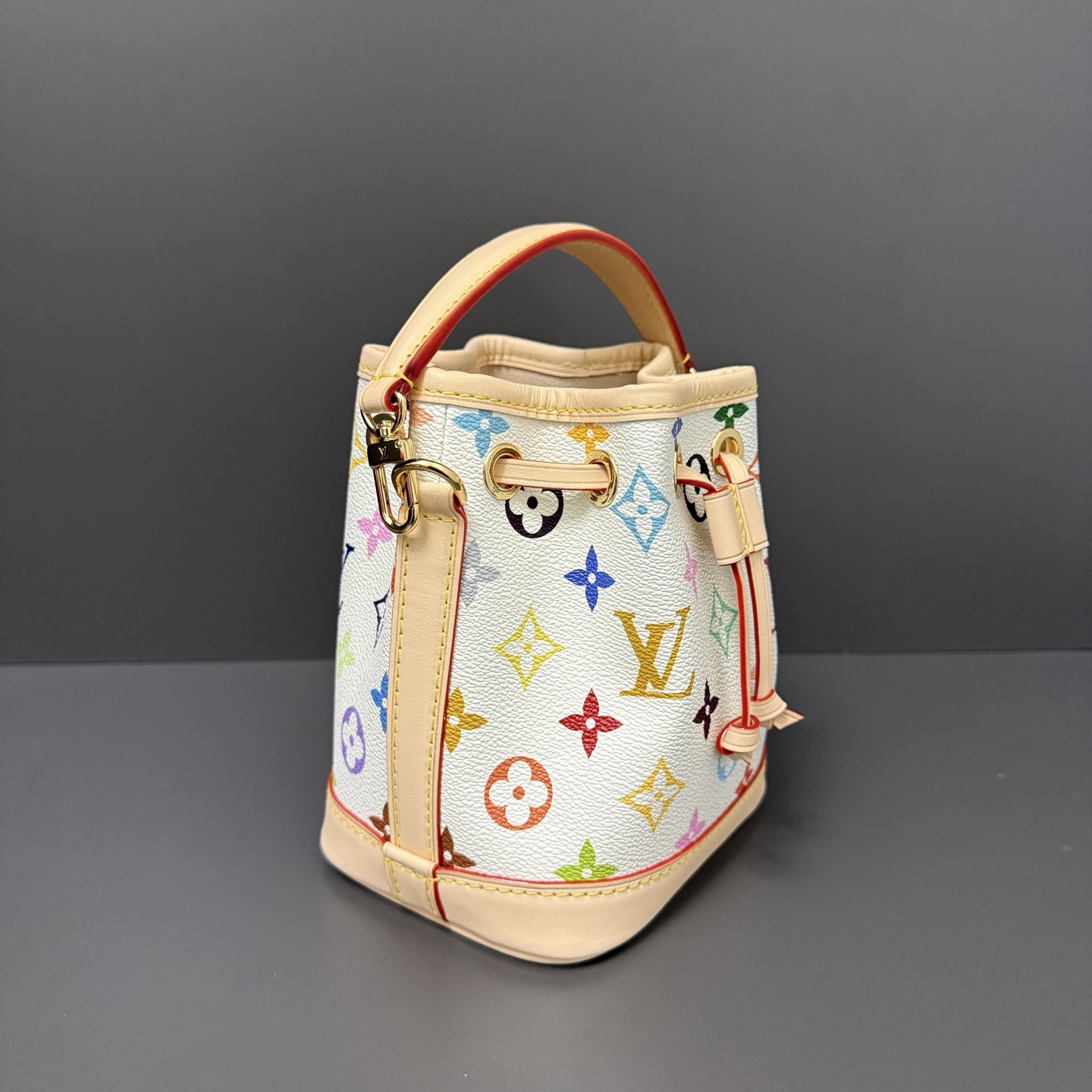 Louis Vuitton Basic Bag Cow Leather M