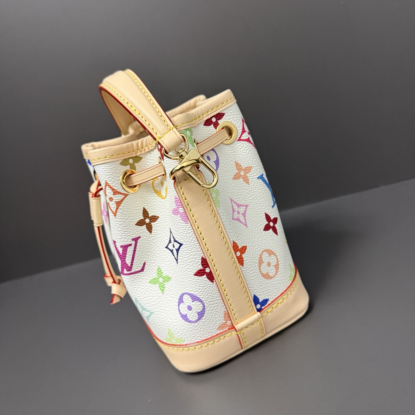 Louis Vuitton Basic Bag Cow Leather M