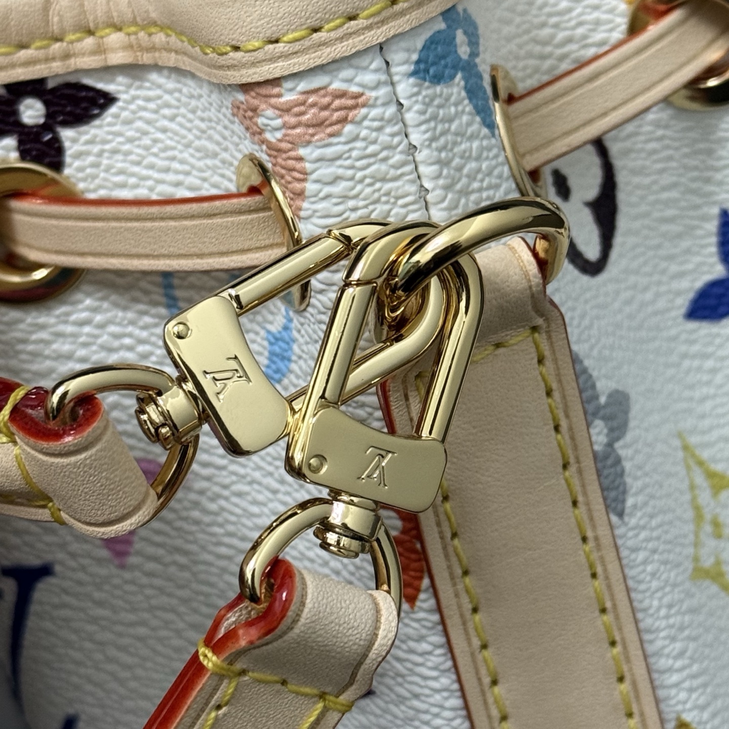 Louis Vuitton Basic Bag Cow Leather M