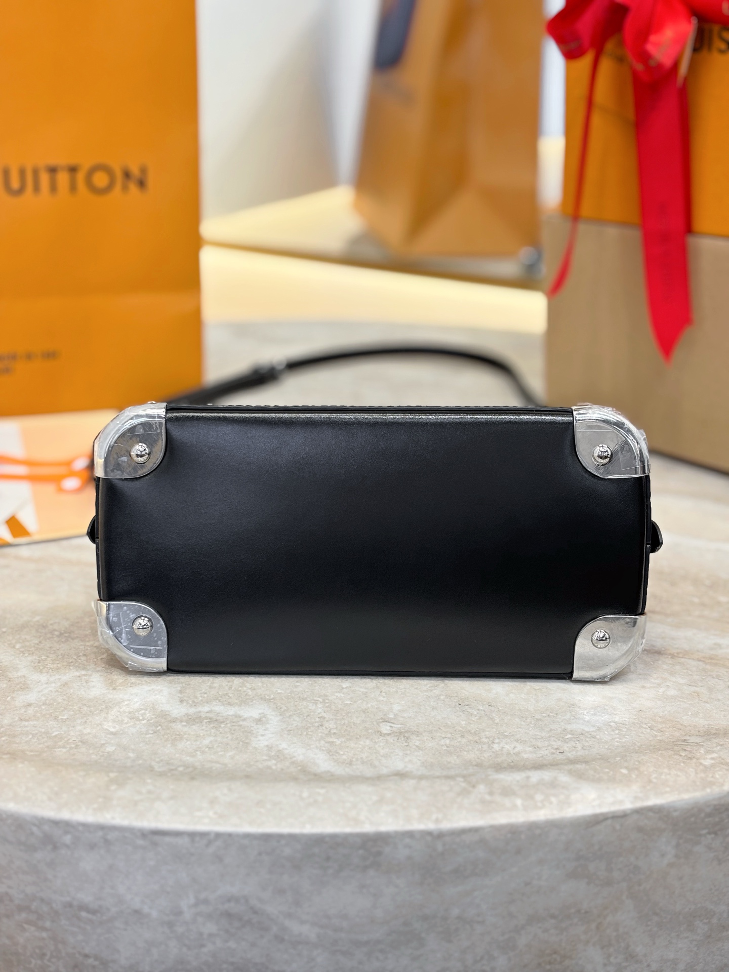 Louis Vuitton Basic Bag Cow Leather 19cm-m-l-s