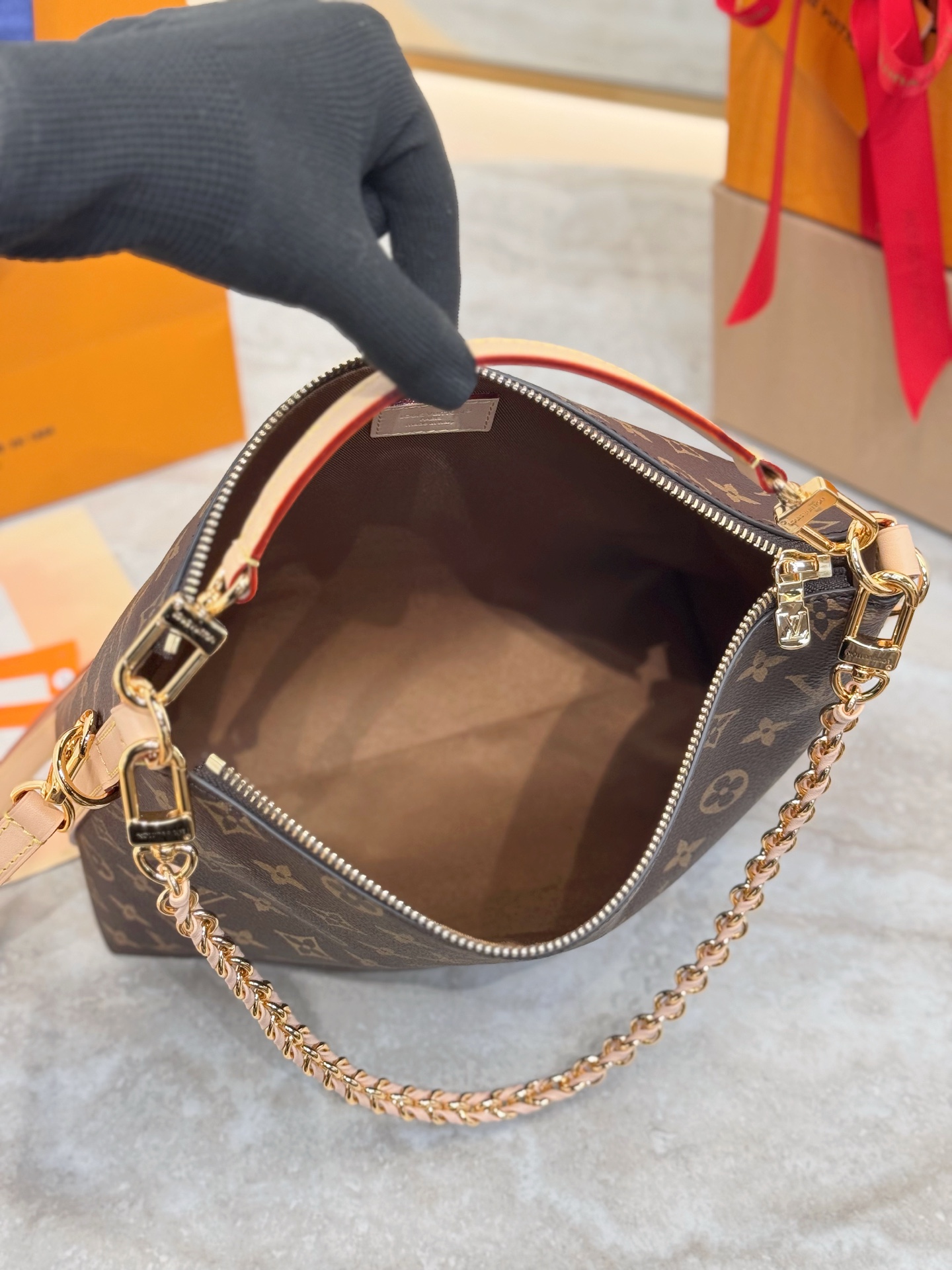 Louis Vuitton Basic Bag Cow Leather 30cm-m-l-s