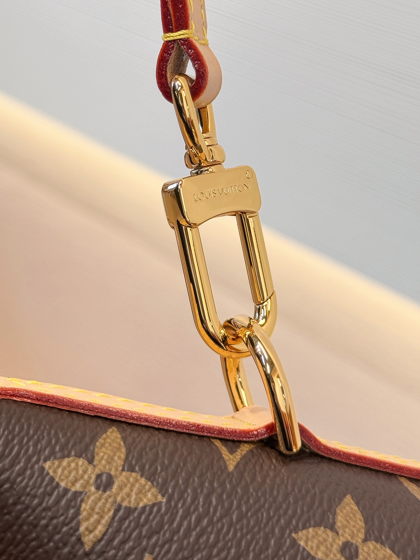 Louis Vuitton Basic Bag Cow Leather 30cm-m-l-s