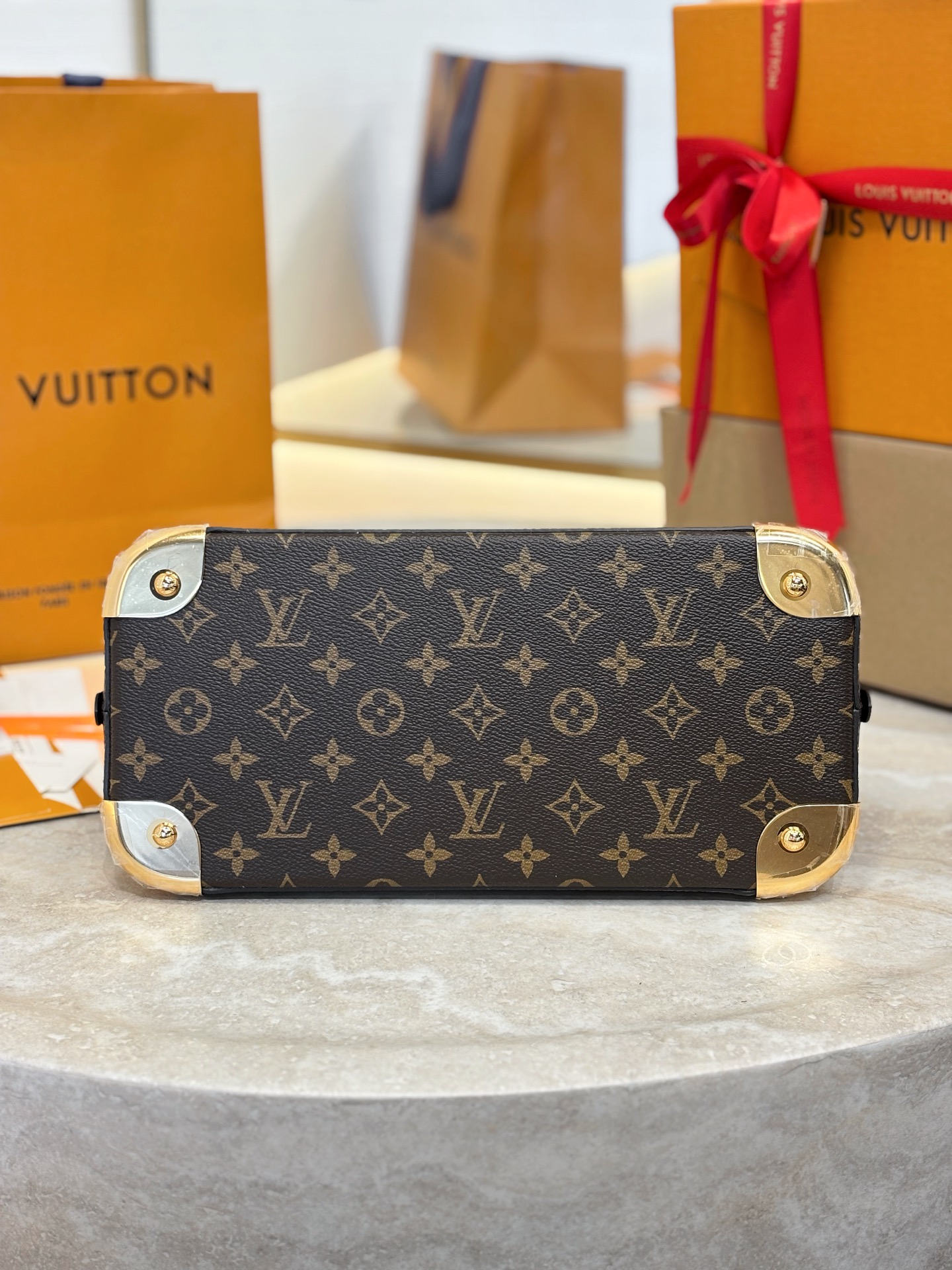 Louis Vuitton Basic Bag Cow Leather 31cm-m-l-s