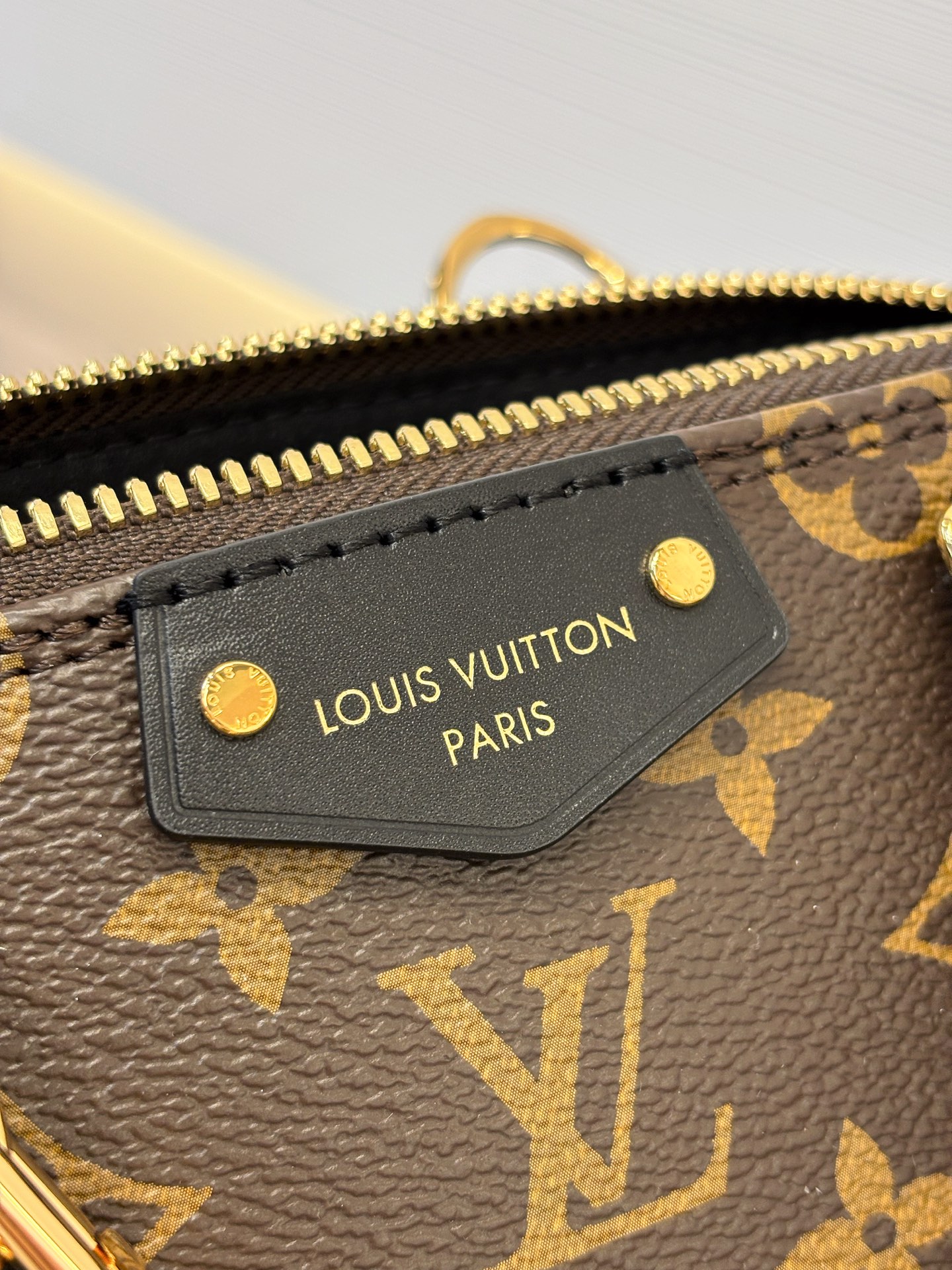 Louis Vuitton Basic Bag Cow Leather 31cm-m-l-s