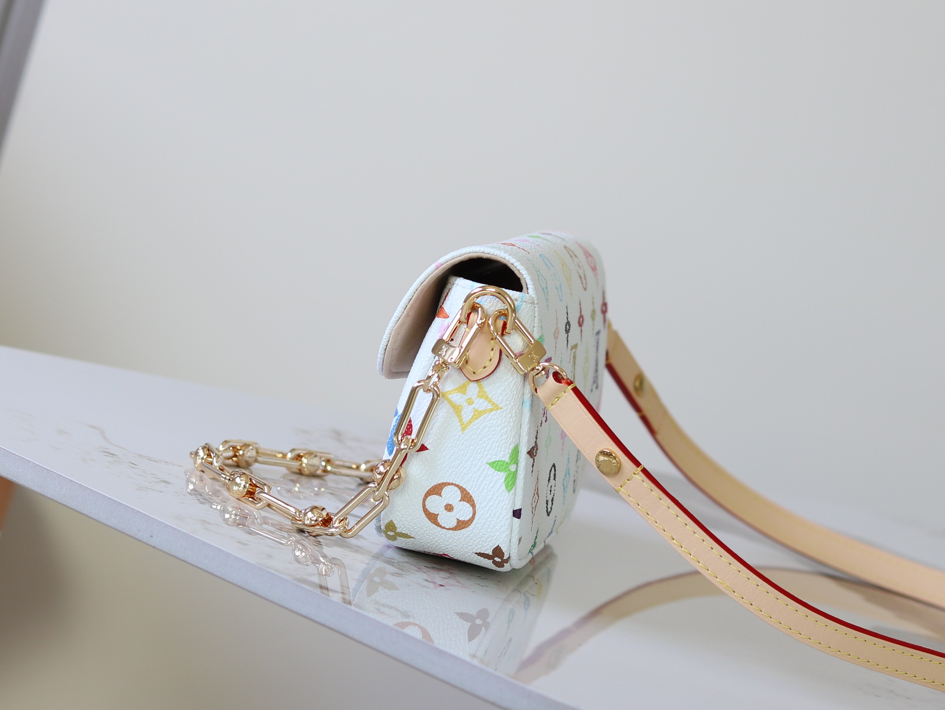 Louis Vuitton Basic Bag Canvas M-l-s