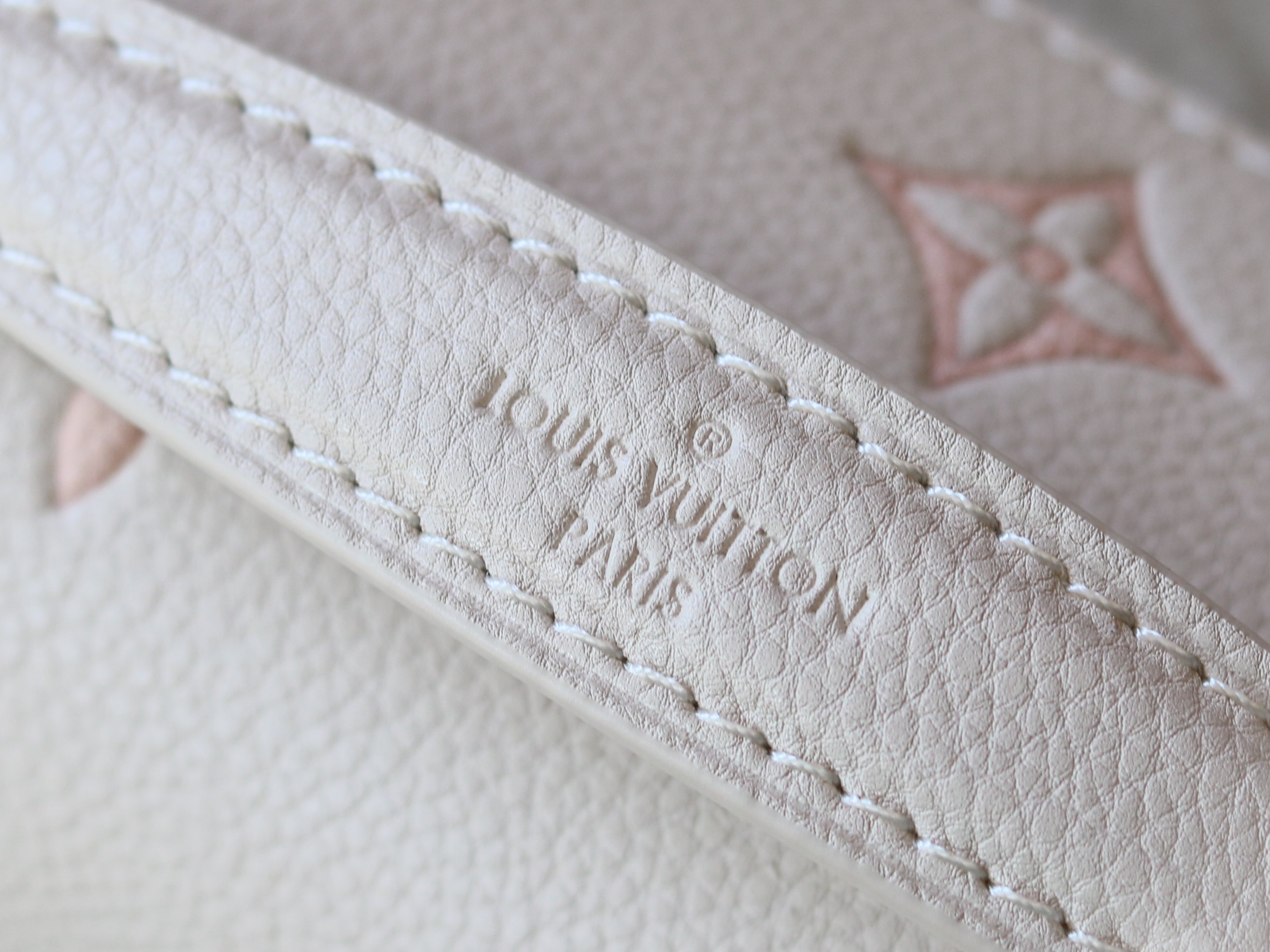 Louis Vuitton Basic Bag Pink M-l-s