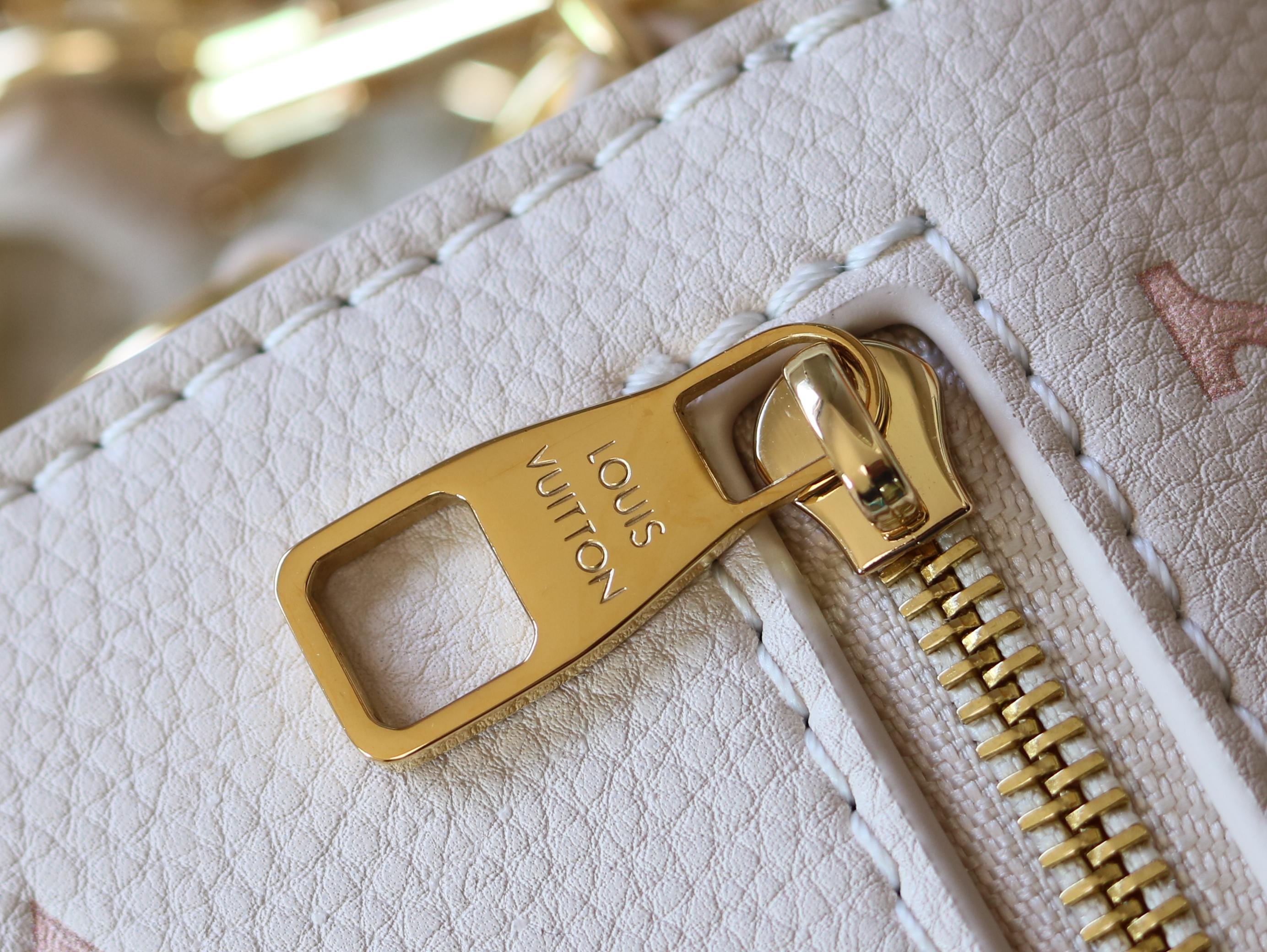 Louis Vuitton Basic Bag Pink M-l-s