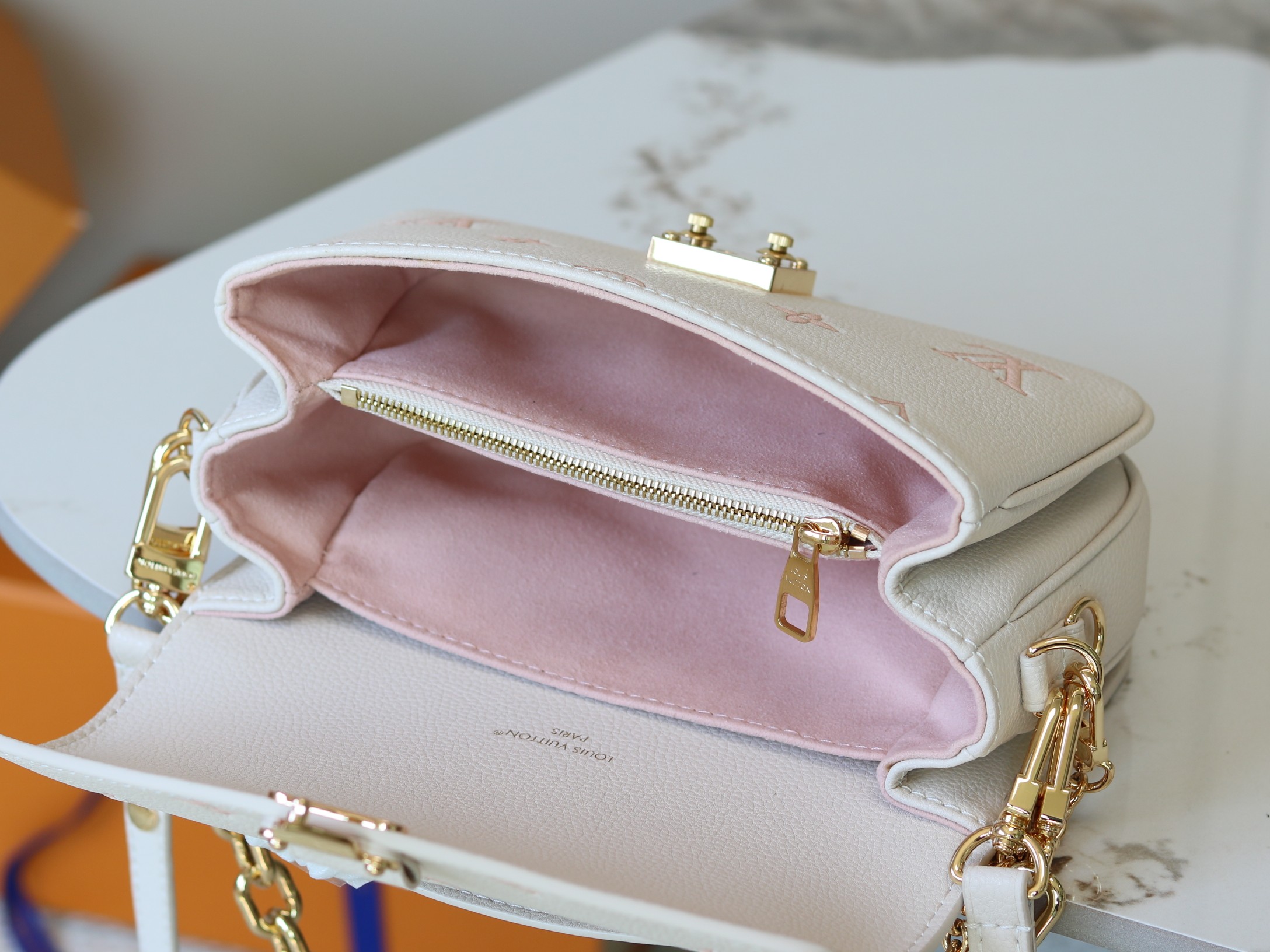 Louis Vuitton Basic Bag Pink M-l-s