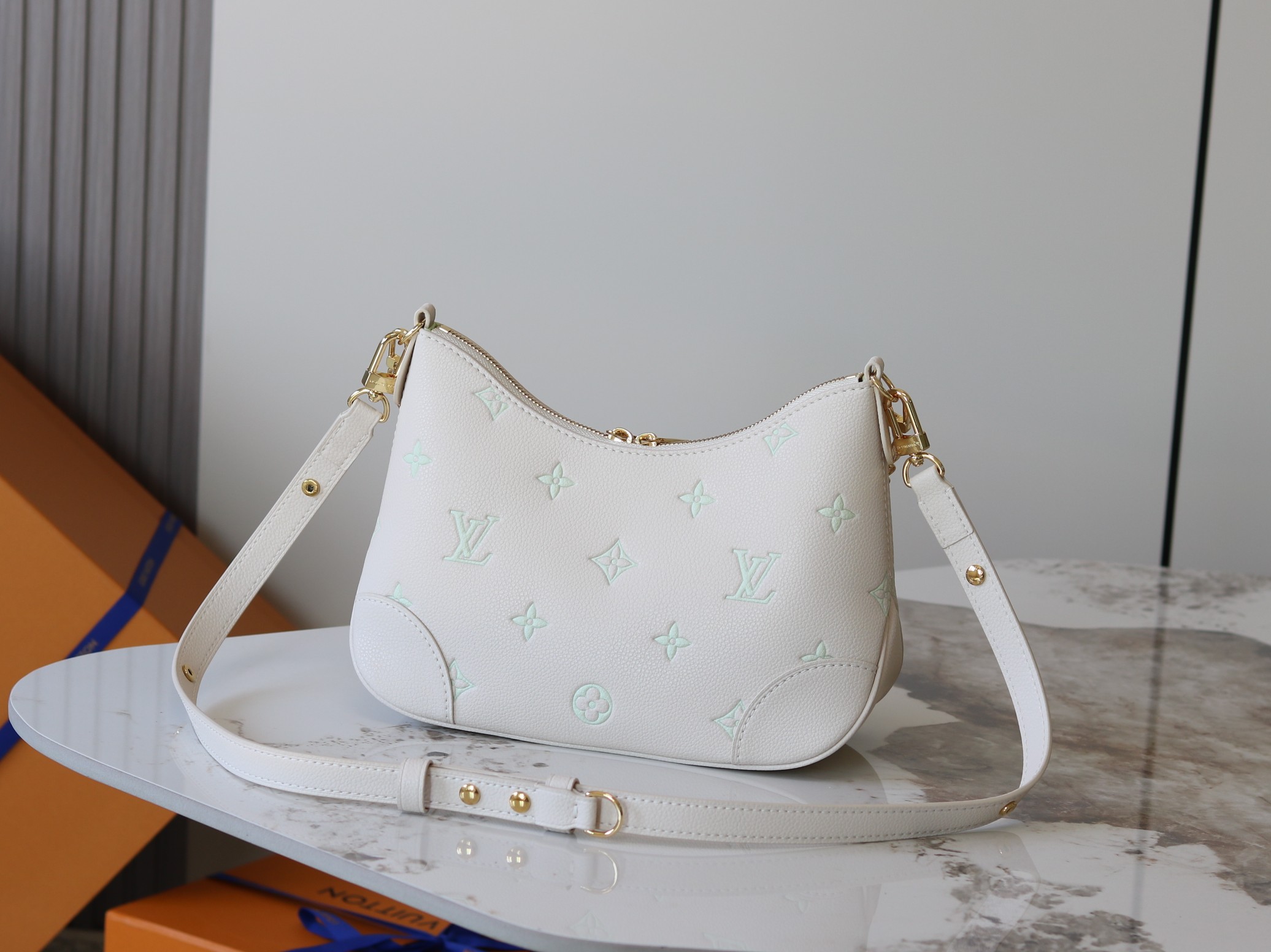 Basic Bag White M-l-s