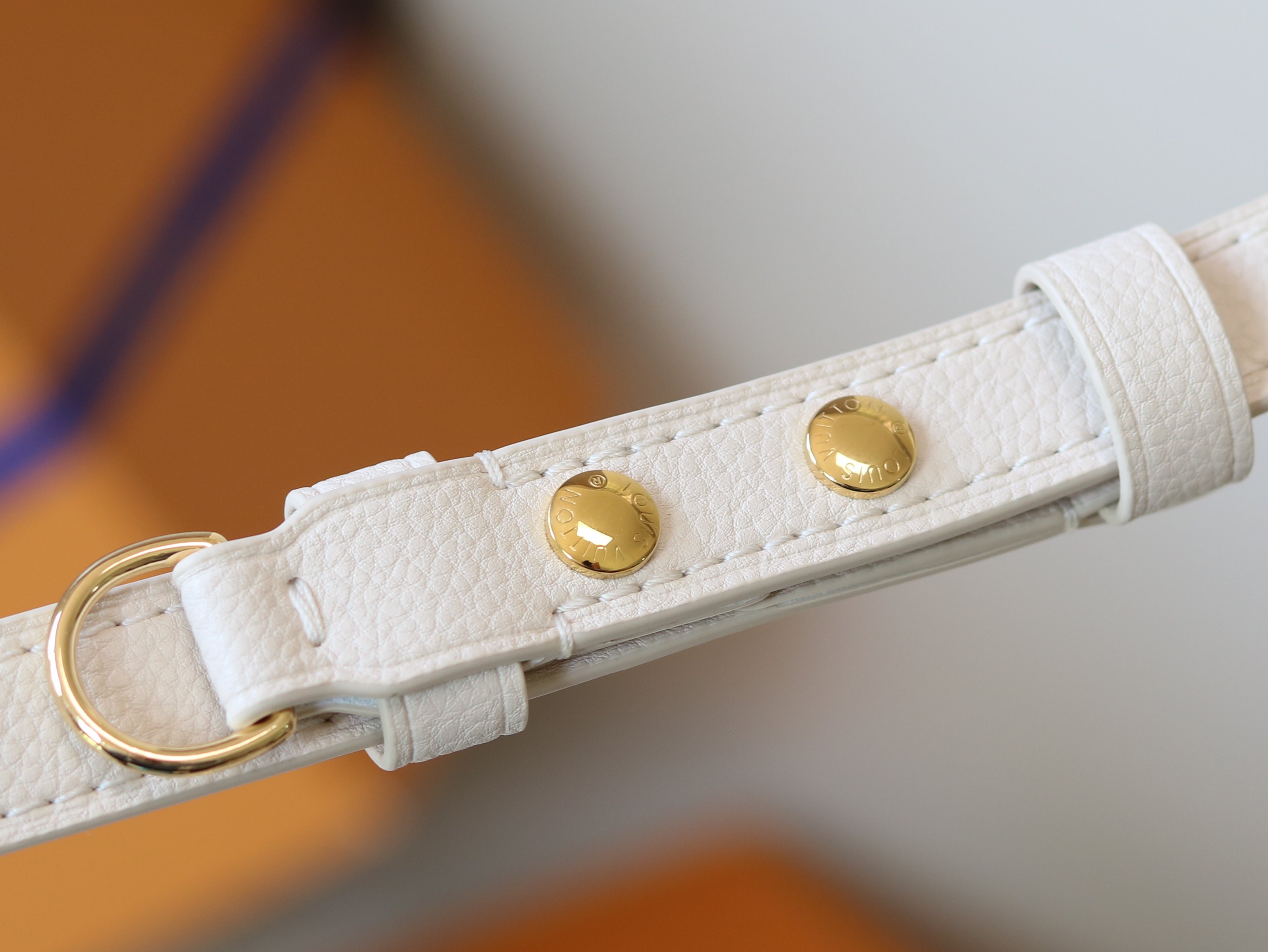 Basic Bag White M-l-s