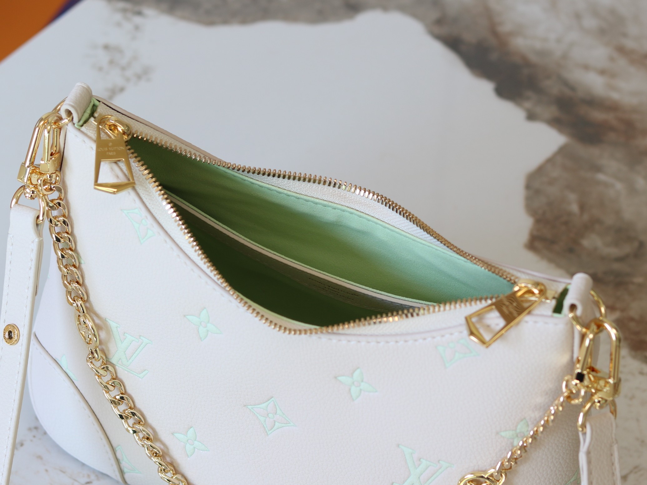 Basic Bag White M-l-s