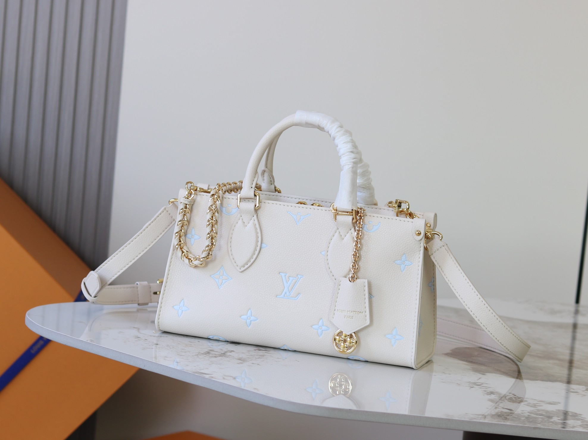 Louis Vuitton Basic Bag Blue M-l