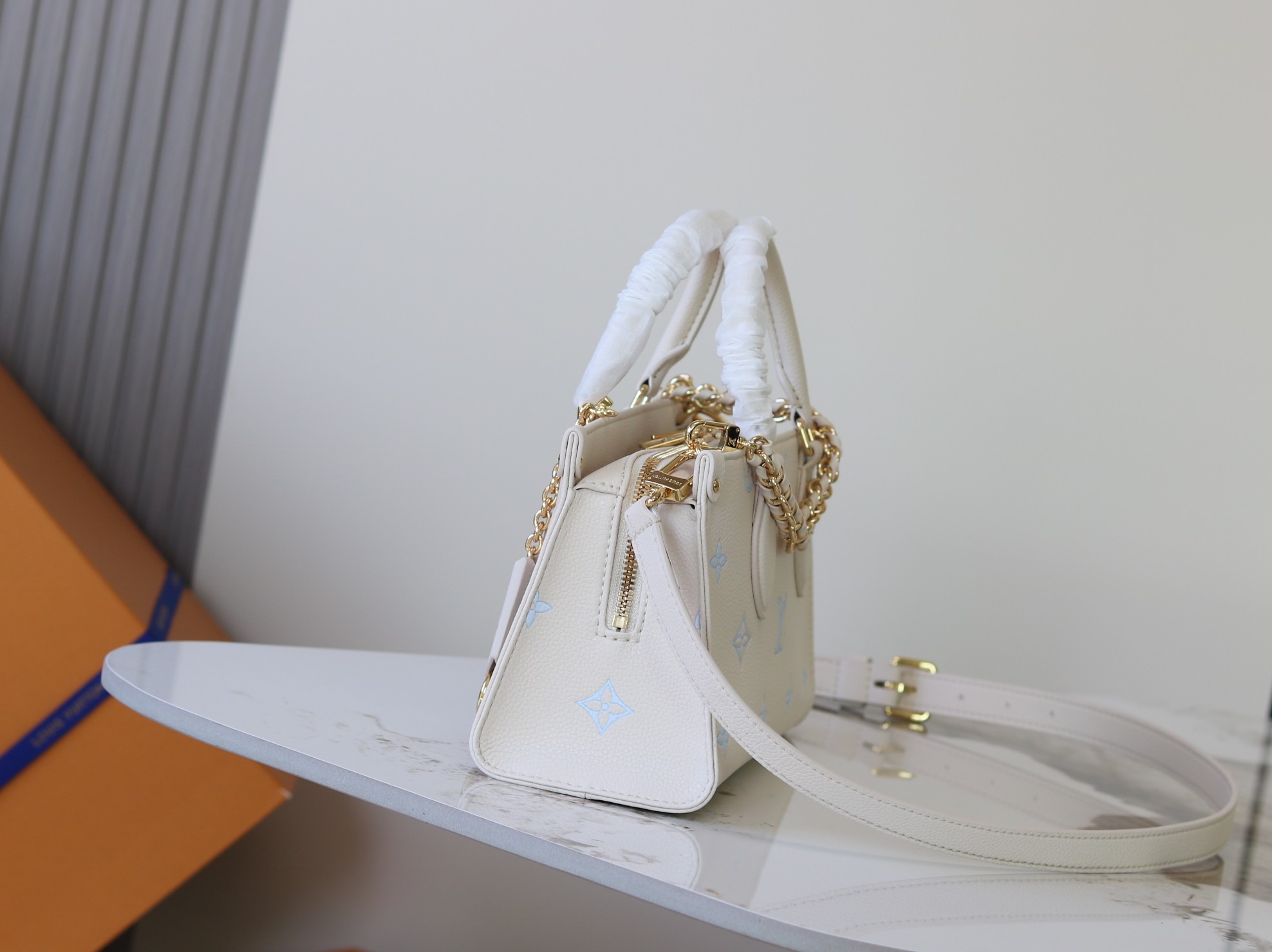 Louis Vuitton Basic Bag Blue M-l