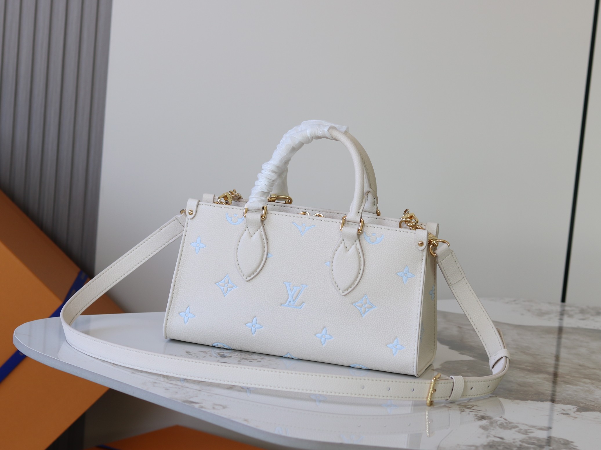 Louis Vuitton Basic Bag Blue M-l
