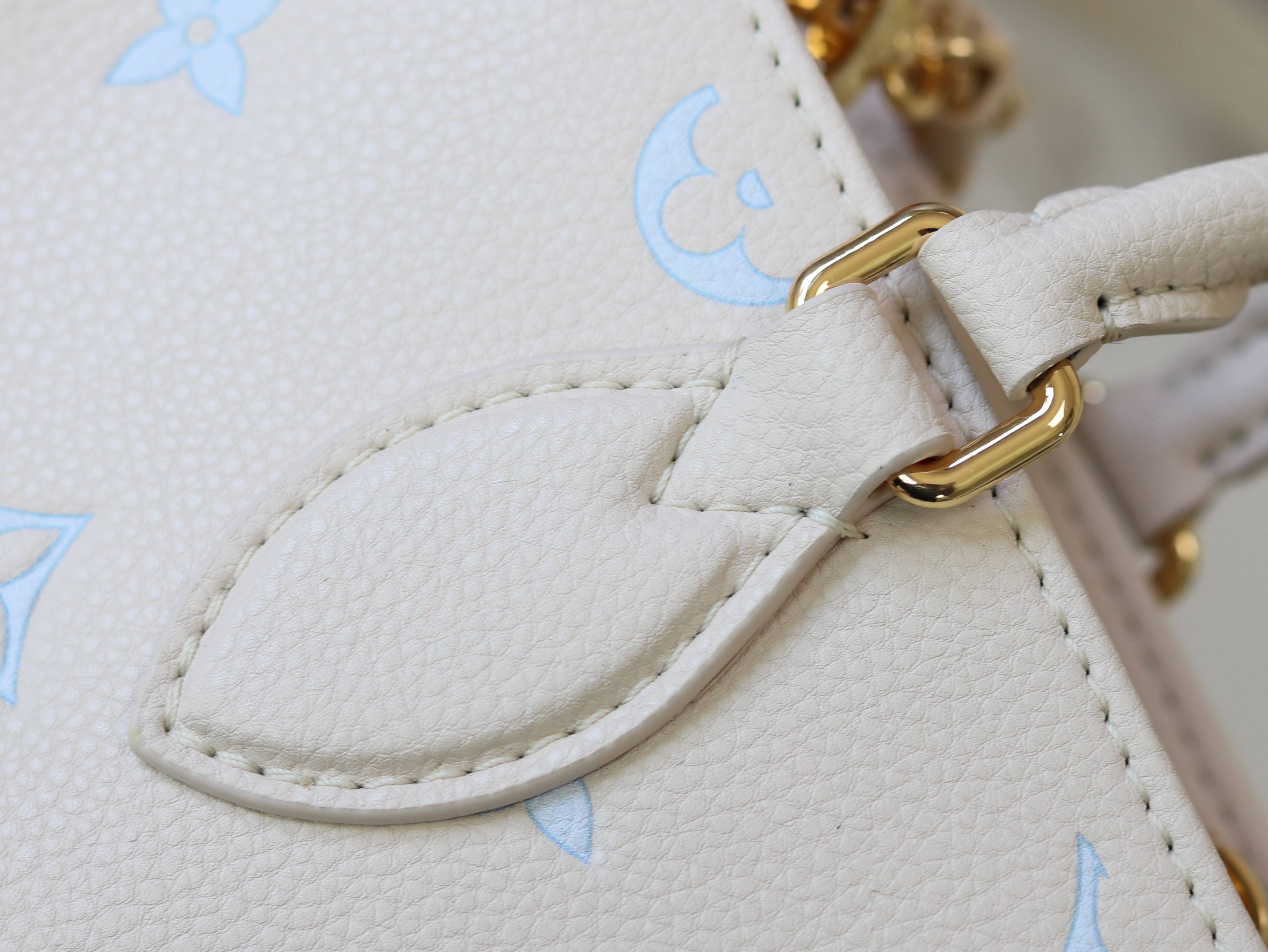 Louis Vuitton Basic Bag Blue M-l