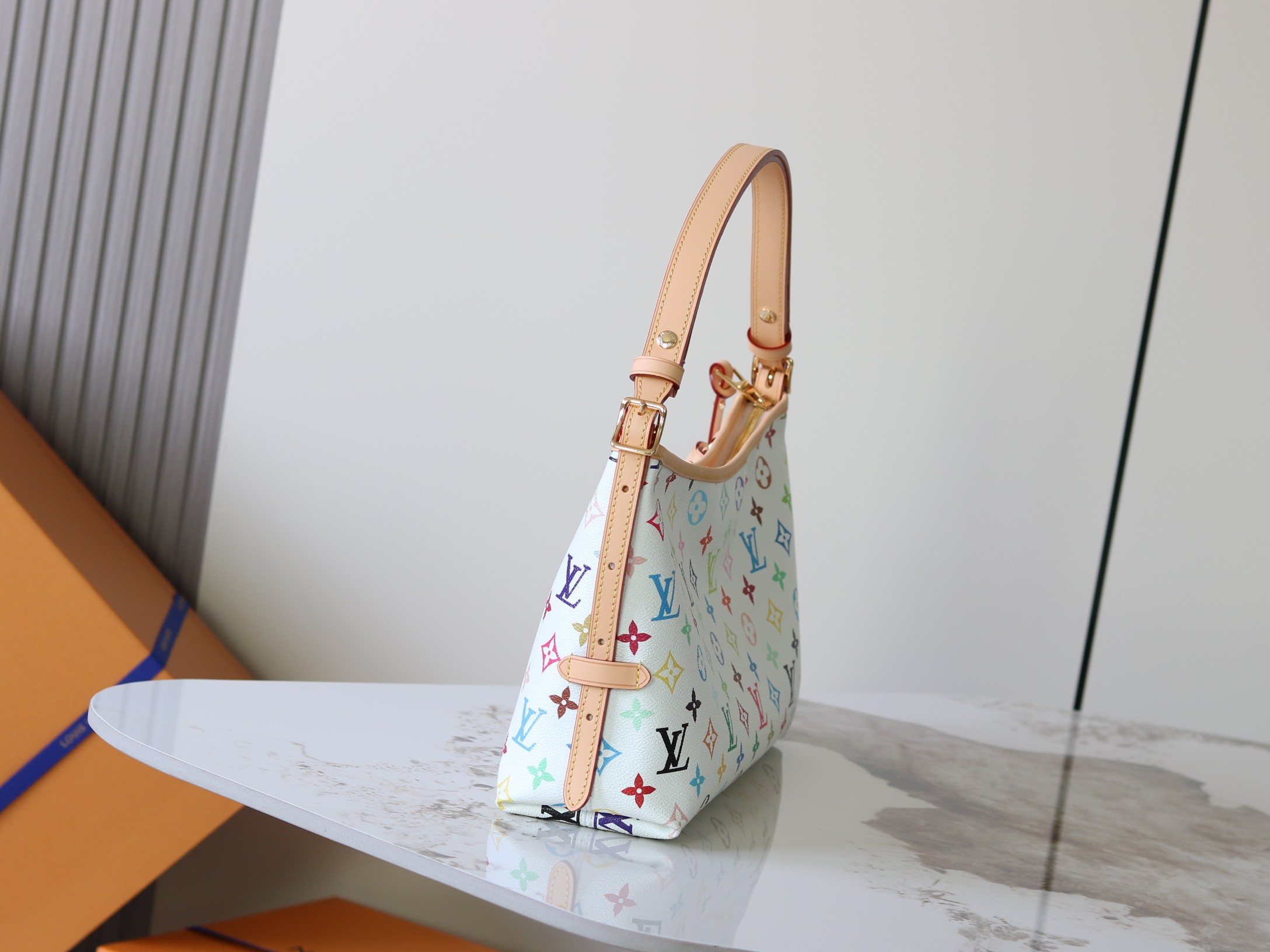 Louis Vuitton Basic Bag Cow Leather M-l-s