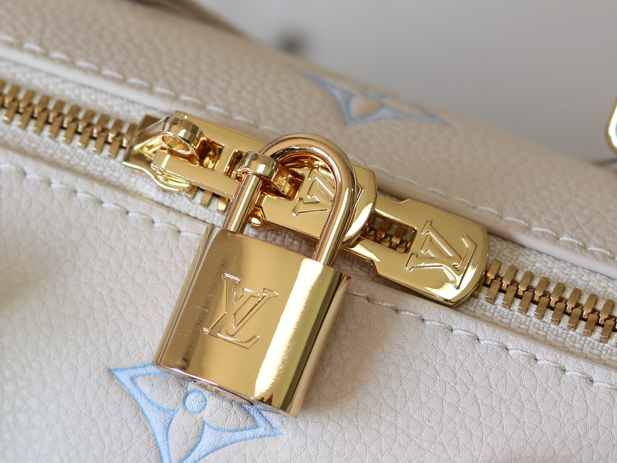 Louis Vuitton Basic Bag Blue M-l-s