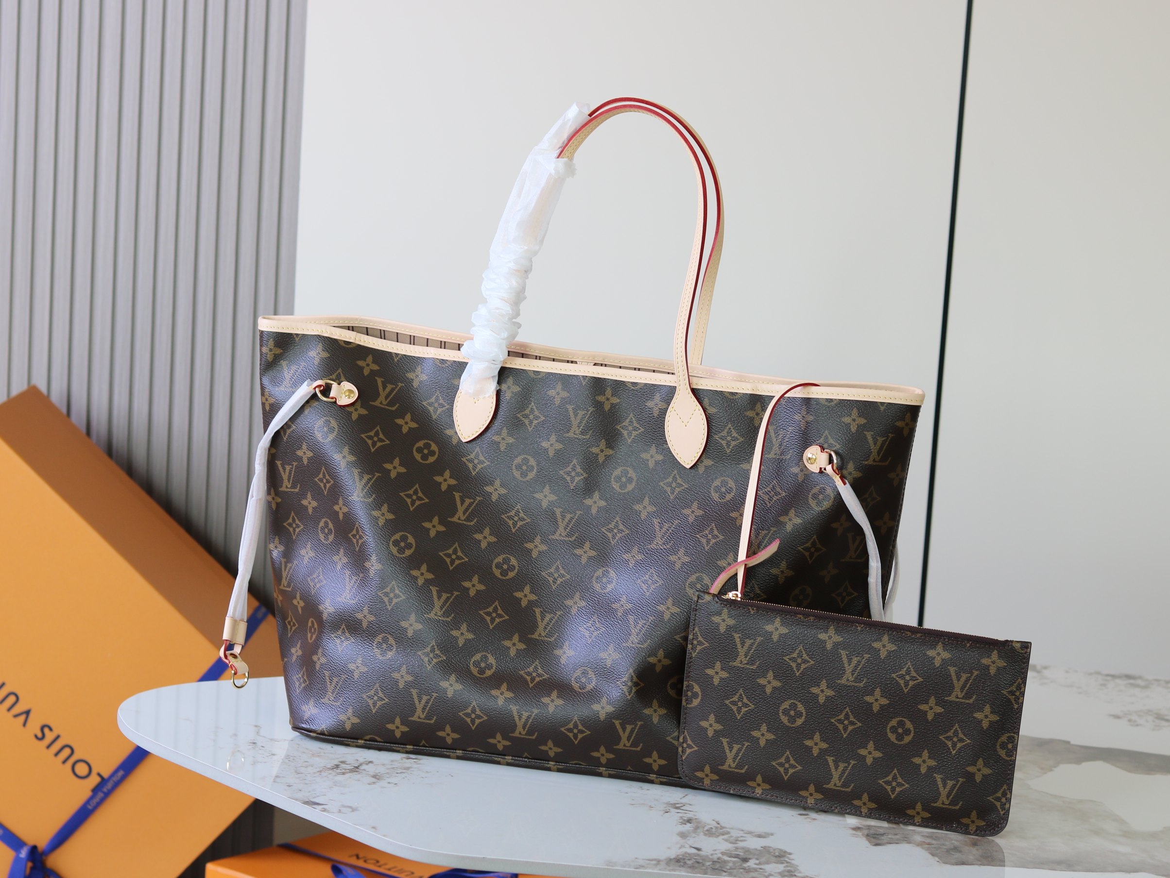 Louis Vuitton Tote Bag Cow Leather M-l