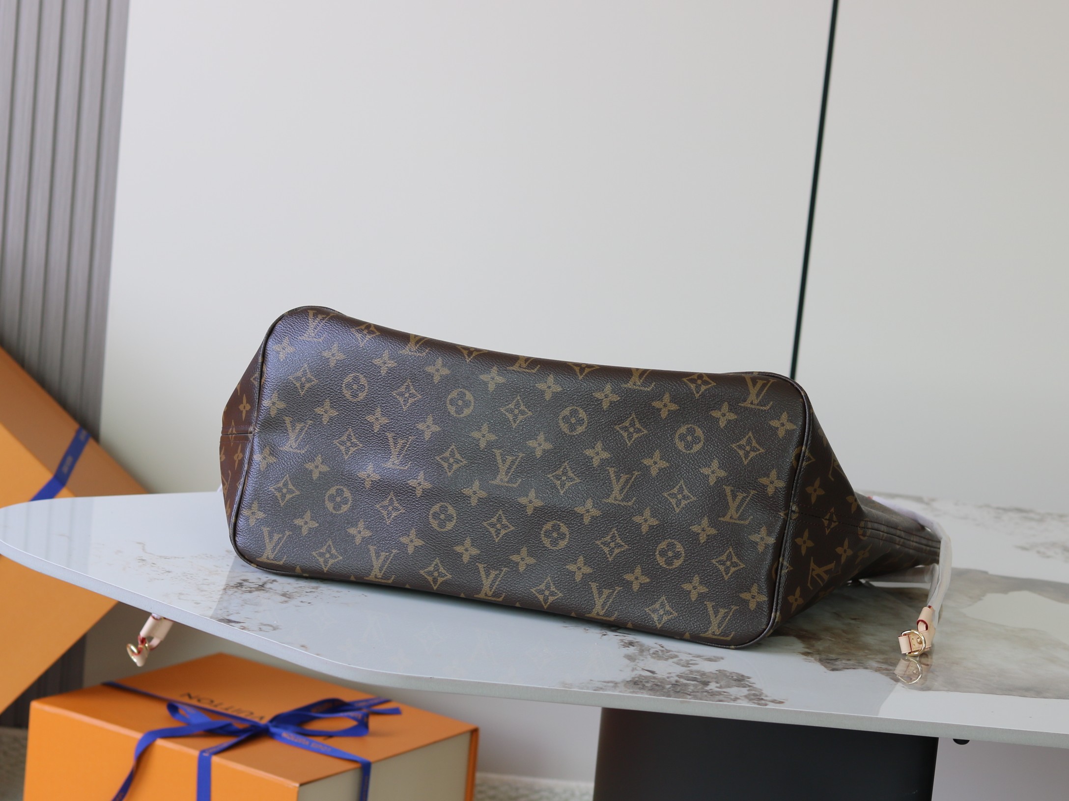 Louis Vuitton Tote Bag Cow Leather M-l