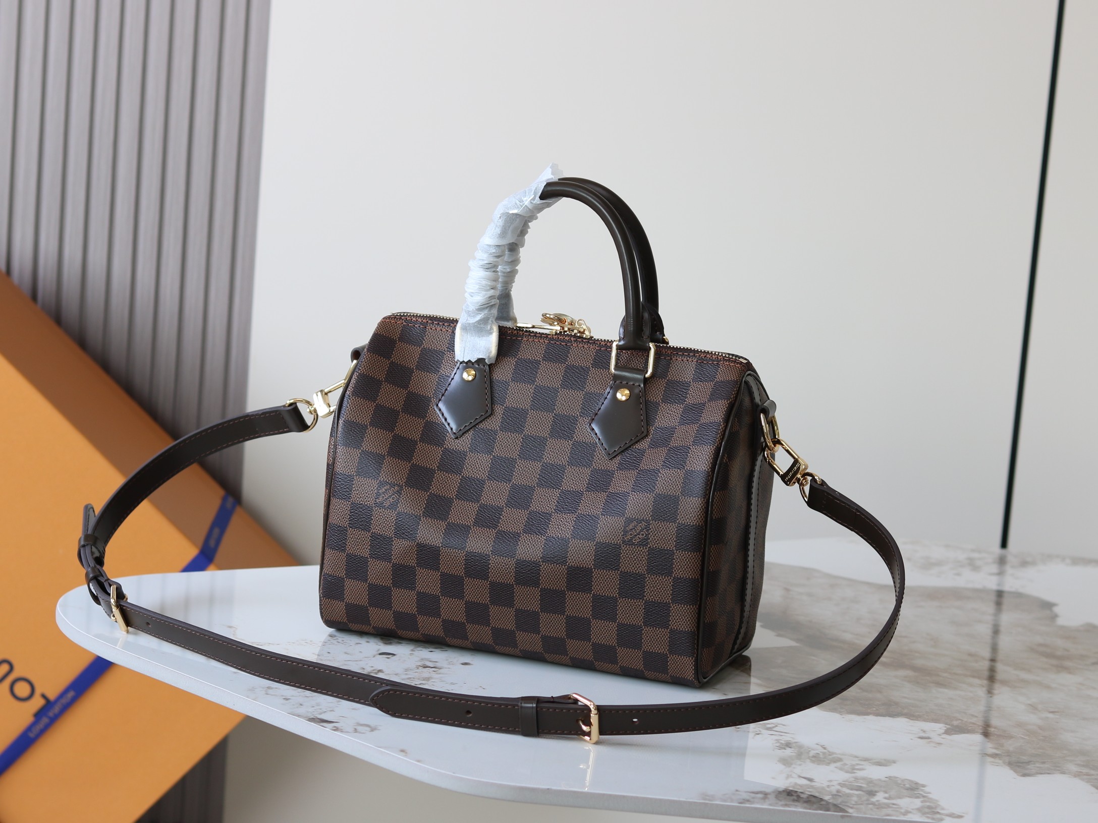 Louis Vuitton Basic Bag Canvas M-l-s