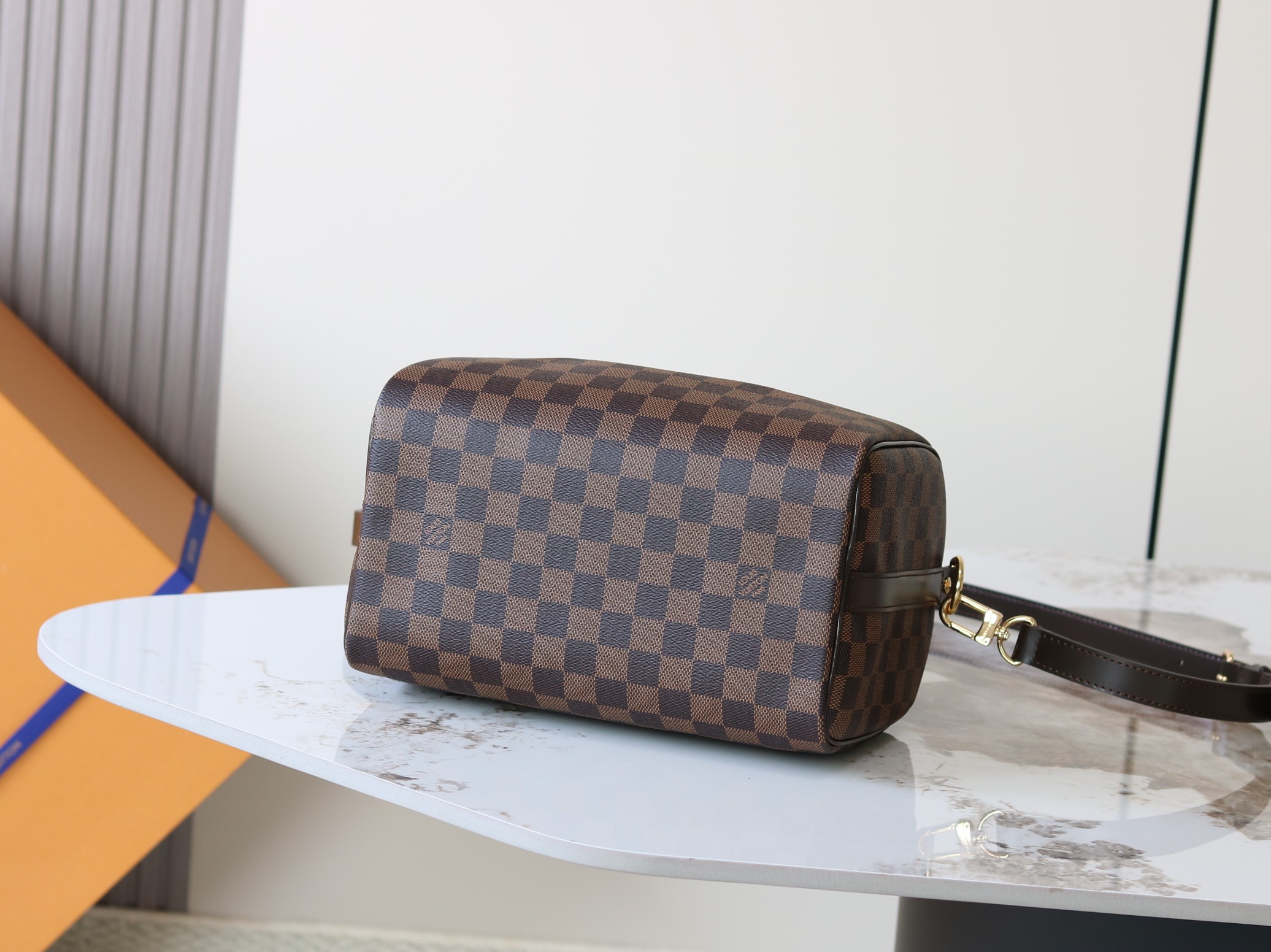 Louis Vuitton Basic Bag Canvas M-l-s