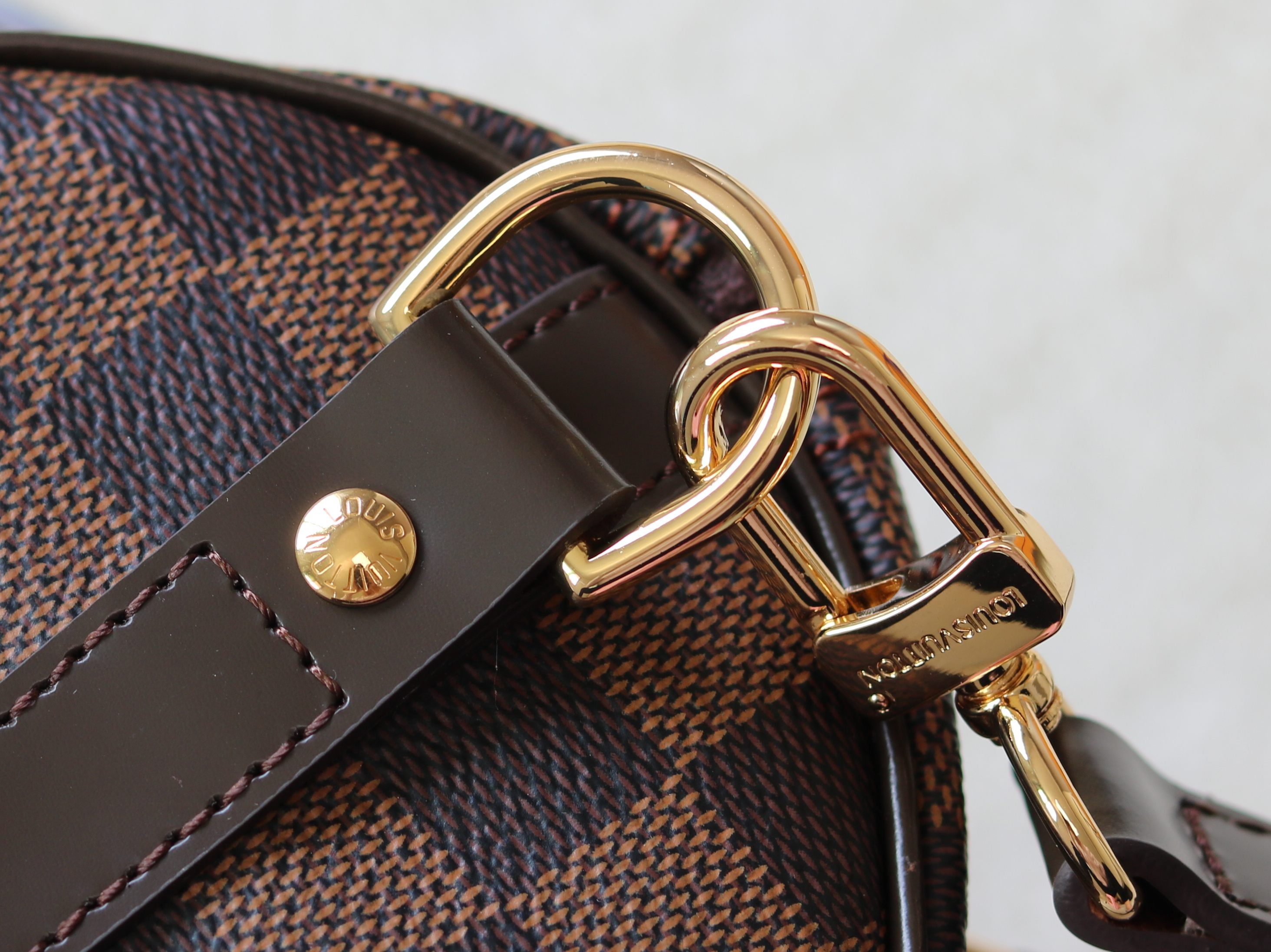 Louis Vuitton Basic Bag Canvas M-l-s