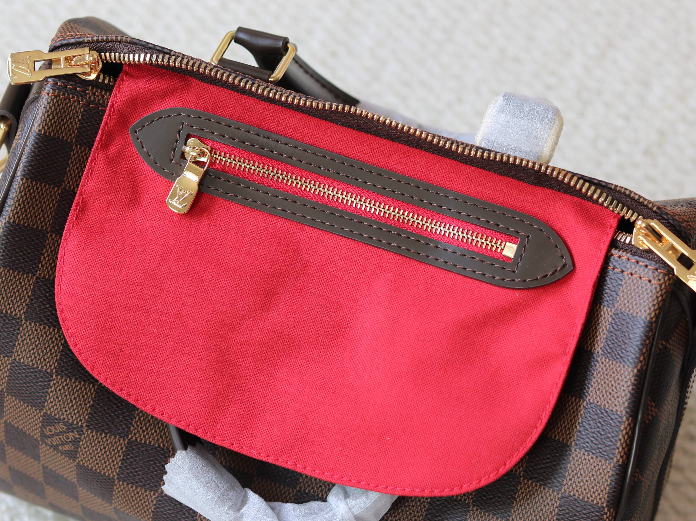 Louis Vuitton Basic Bag Canvas M-l-s