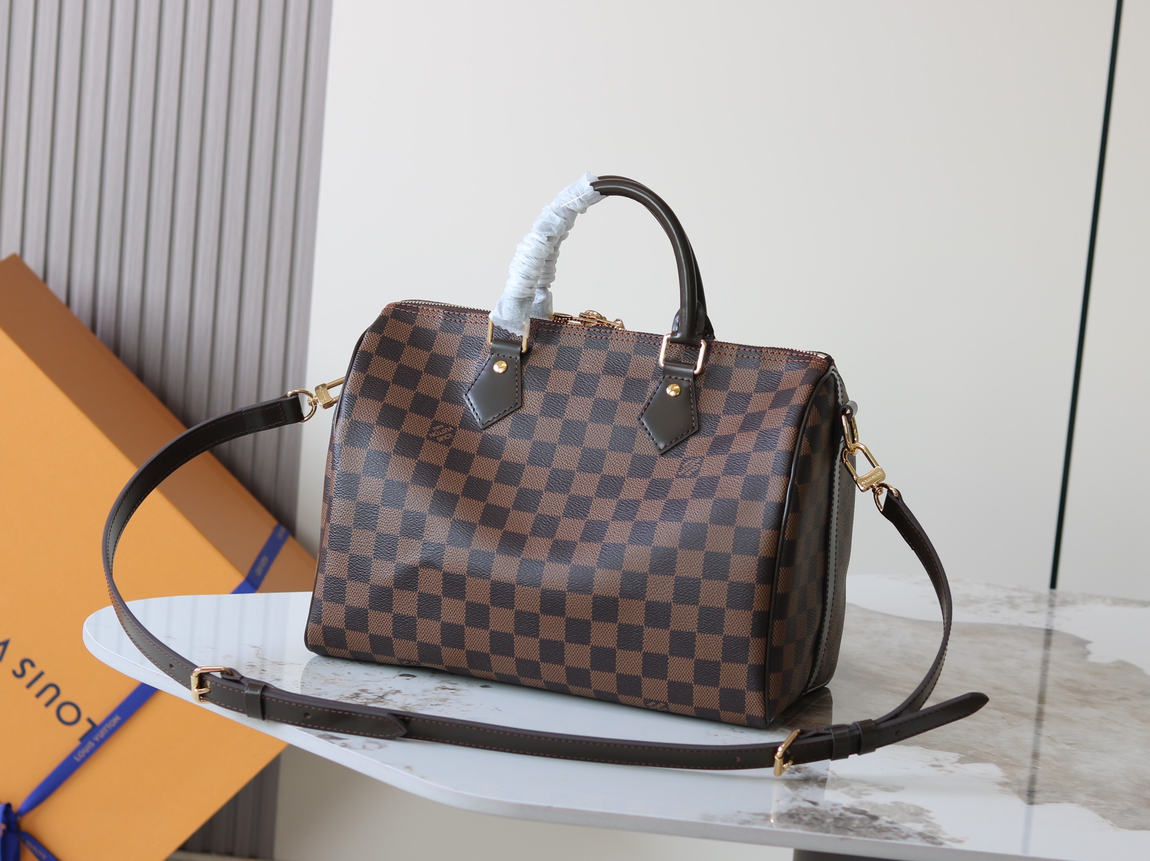 Louis Vuitton Basic Bag Canvas M-l-s