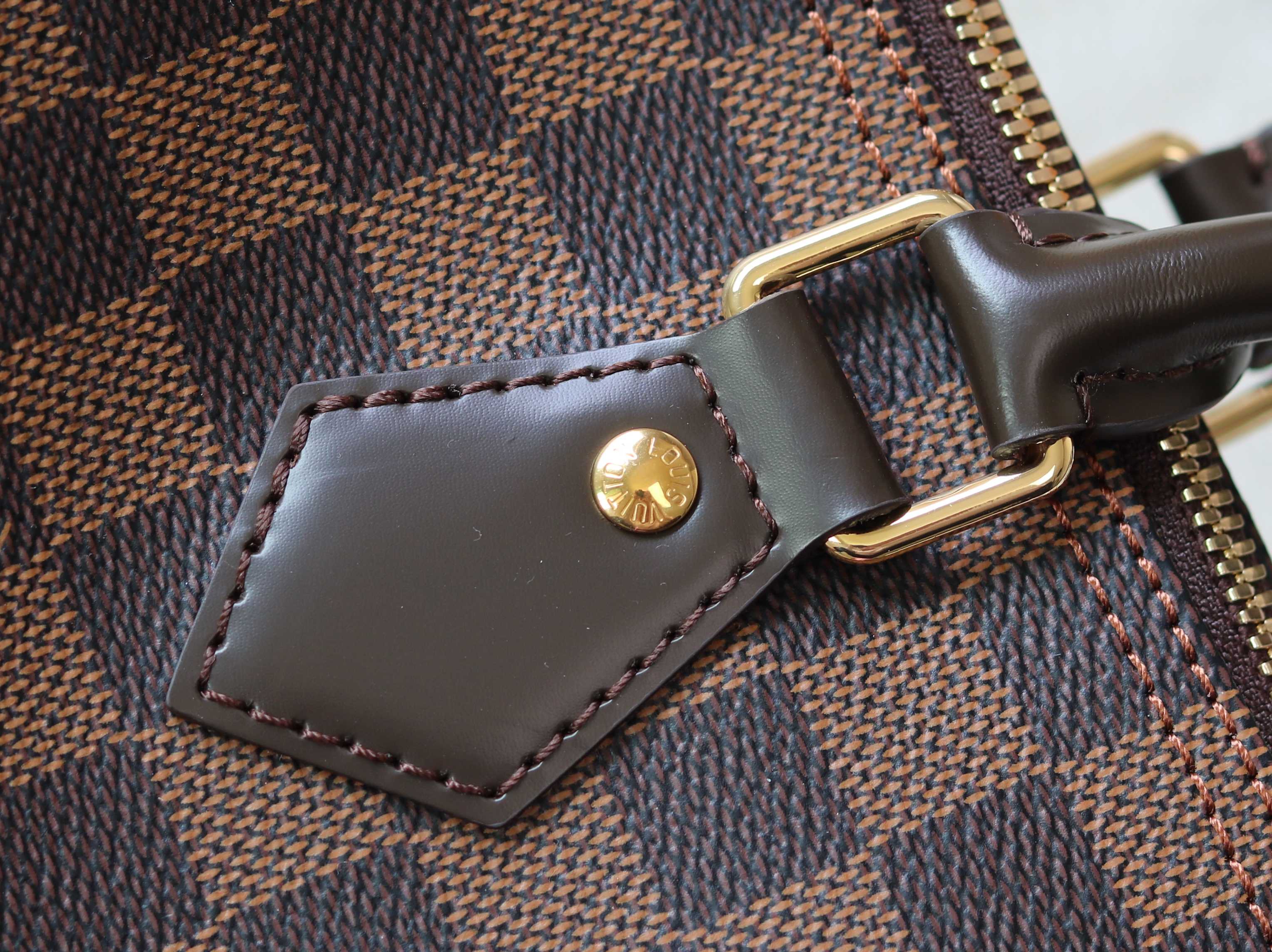 Louis Vuitton Basic Bag Canvas M-l-s