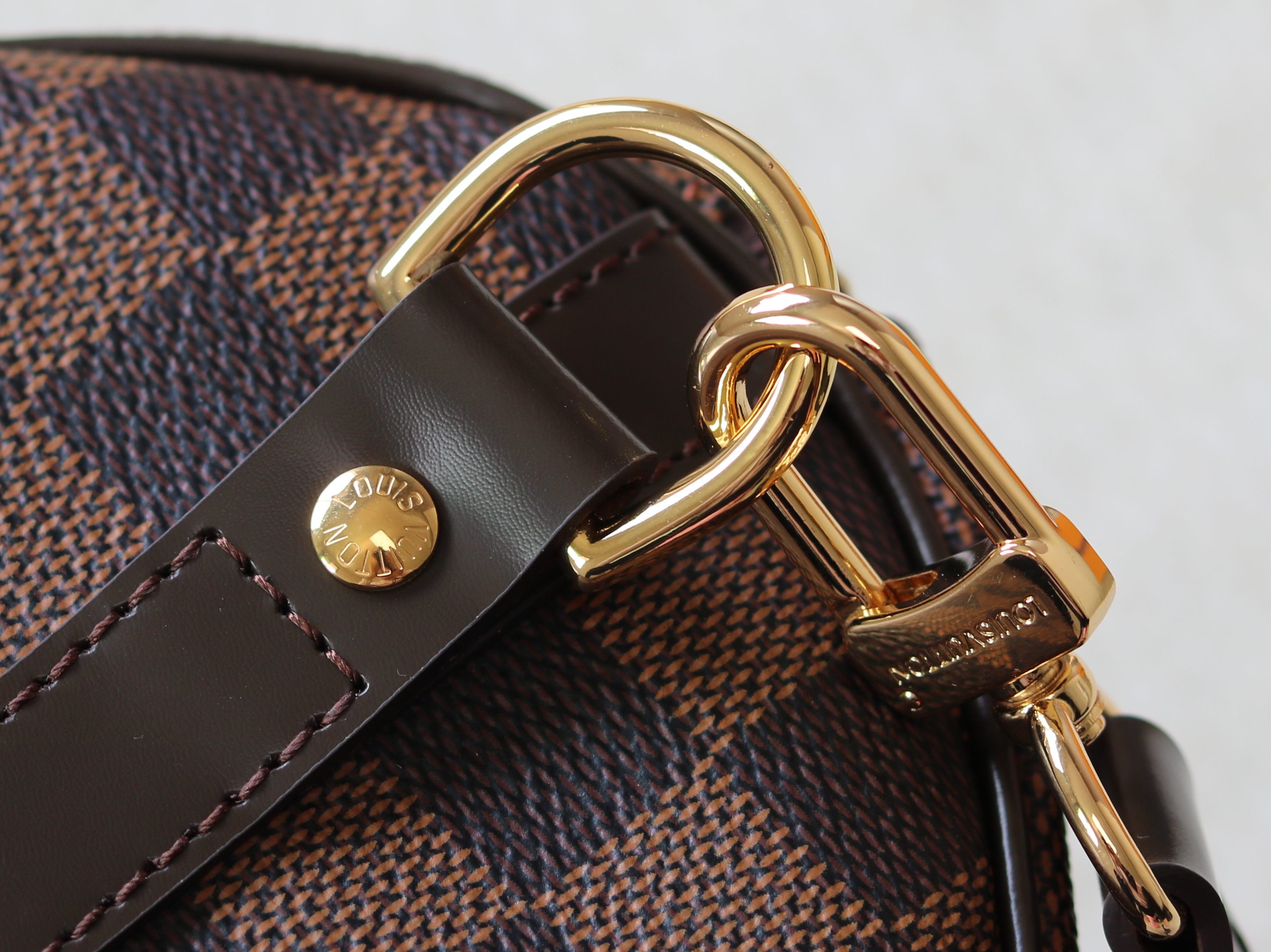 Louis Vuitton Basic Bag Canvas M-l-s